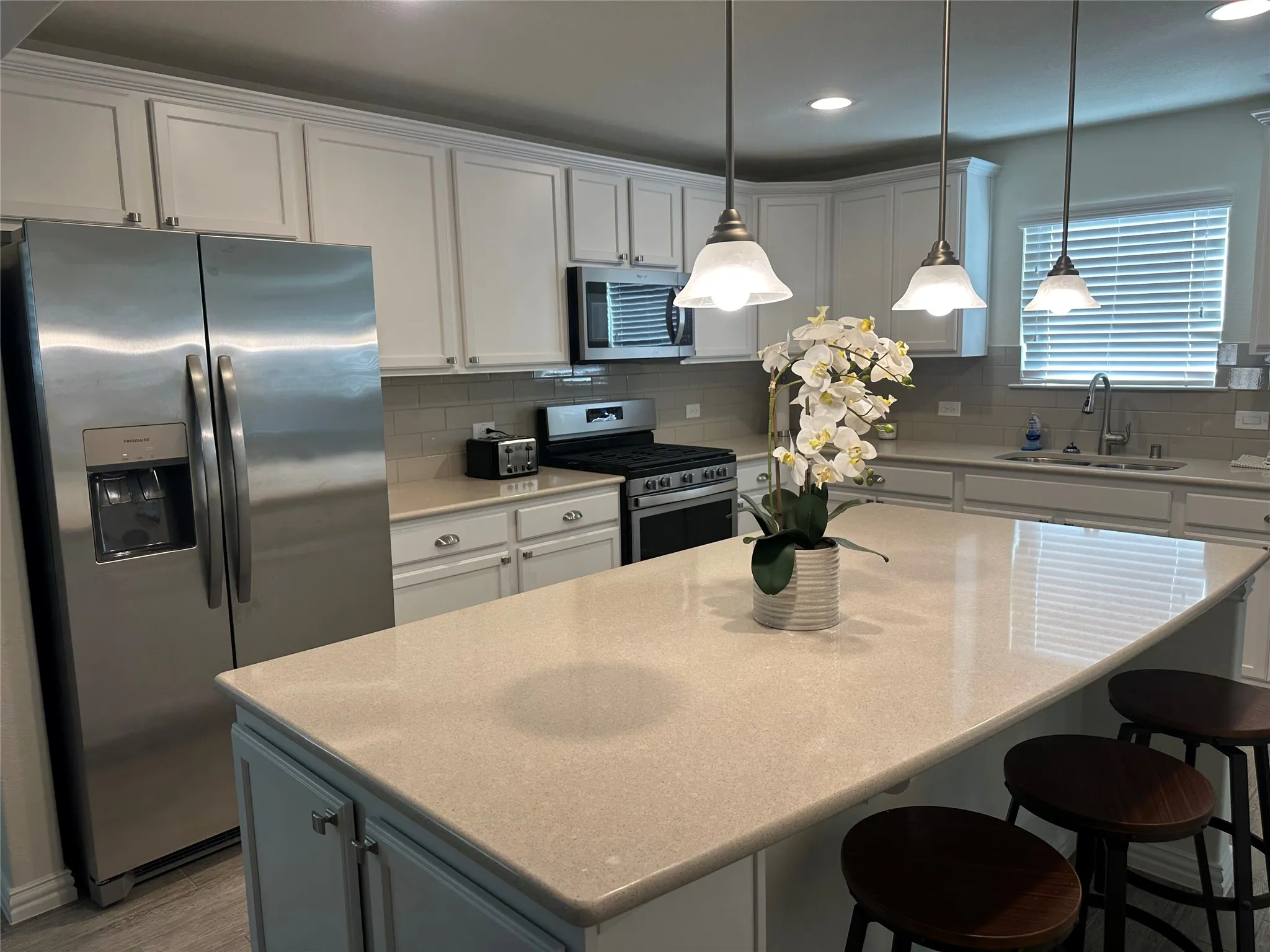 Single Family Residence For Sale in Denton County , 8873 Shore Crest Road, Frisco, Texas 75036, 3 Bedroom, 2 Bathroom, 2 Garage spaces, 1,675 Sqft, built in 2018, mls#21401703, Real Estate Agent in Frisco, Homes For Sale in Denton county, Homes For Sale in Frisco, Realtor in Frisco Texas, Real Estate Brokerage Independent Realty Texas, Luminita Cordes Realtor