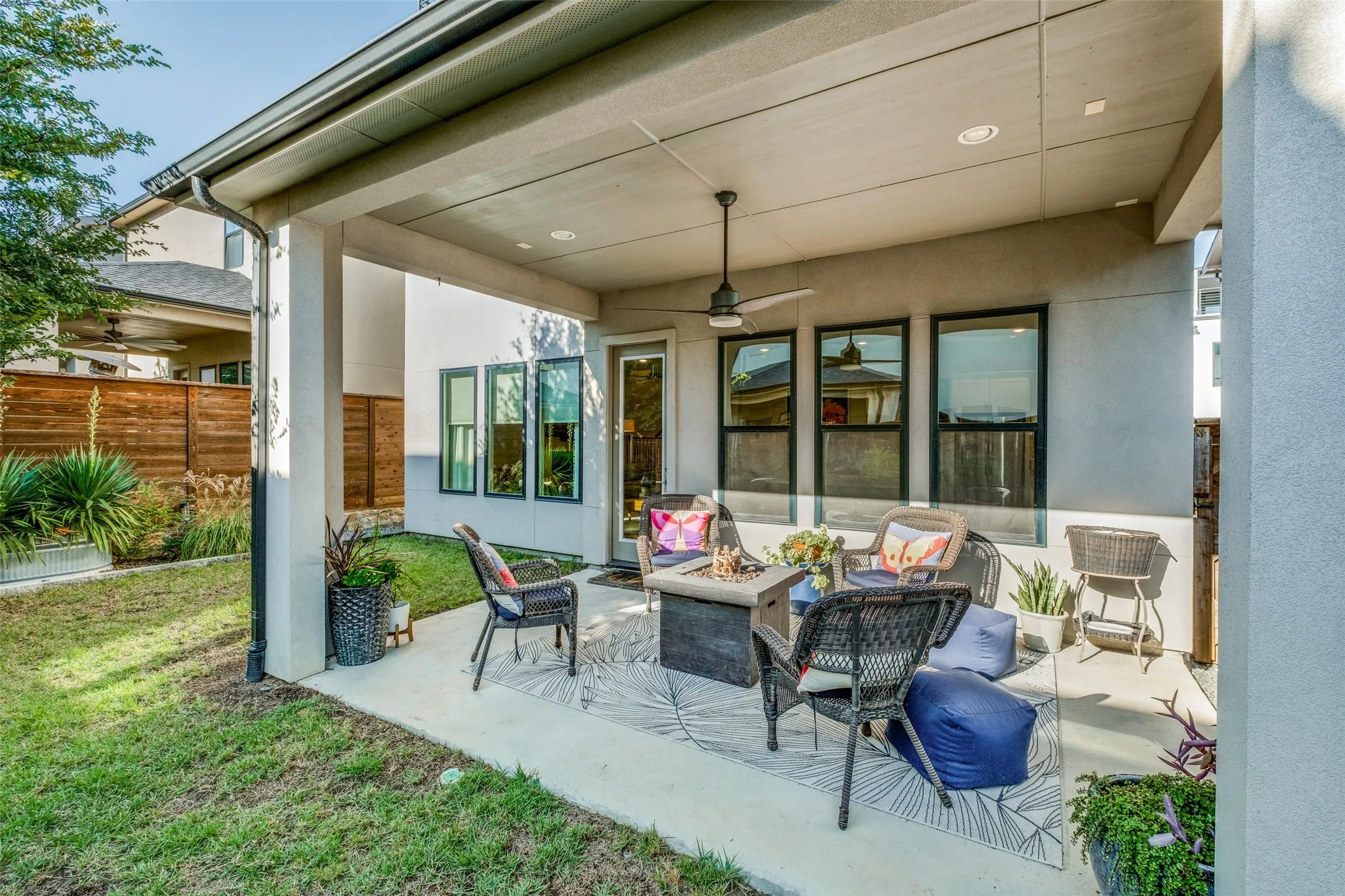 Multiple Parcels For Sale in Dallas County , 4125 Entrada Way, Dallas, Texas 75219, 3 Bedroom, 4 Bathroom, 2 Garage spaces, 2,722 Sqft, built in 2019, mls#21410182, Real Estate Agent in Dallas, Homes For Sale in Dallas county, Homes For Sale in Dallas, Realtor in Dallas Texas, Real Estate Brokerage Independent Realty Texas, Luminita Cordes Realtor