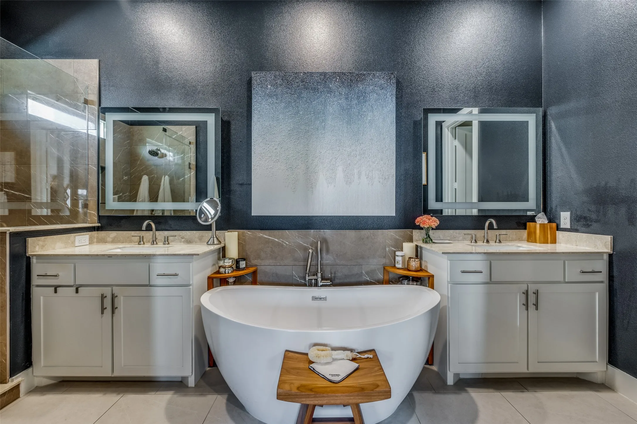 Multiple Parcels For Sale in Dallas County , 4125 Entrada Way, Dallas, Texas 75219, 3 Bedroom, 4 Bathroom, 2 Garage spaces, 2,722 Sqft, built in 2019, mls#21410182, Real Estate Agent in Dallas, Homes For Sale in Dallas county, Homes For Sale in Dallas, Realtor in Dallas Texas, Real Estate Brokerage Independent Realty Texas, Luminita Cordes Realtor
