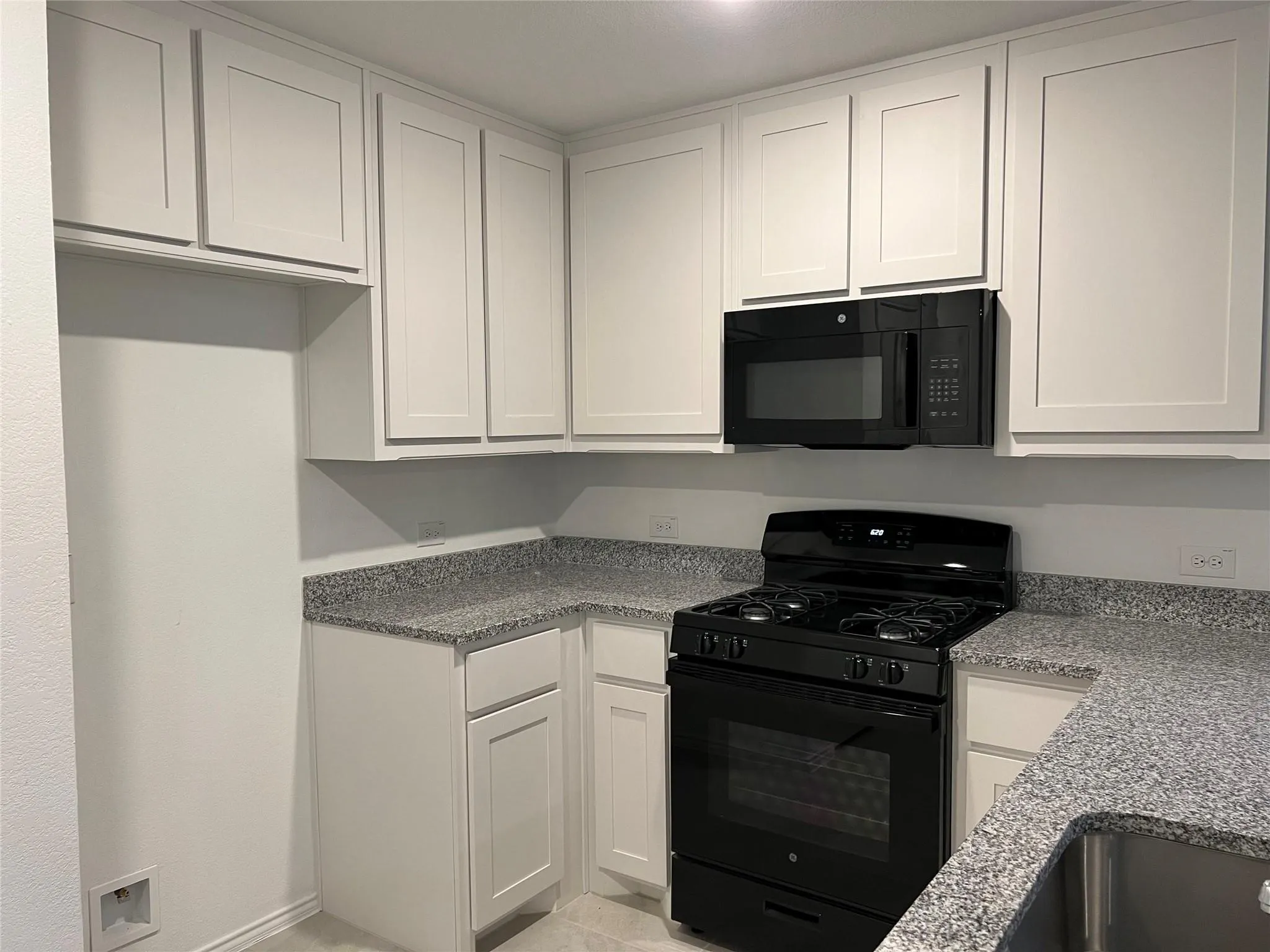 Single Family Residence For Rent in Tarrant County , 2836 Slatewood Drive, Fort Worth, Texas 76179, 3 Bedroom, 2 Bathroom, 2 Garage spaces, 1,440 Sqft, built in 2023, mls#21410263, Real Estate Agent in Fort Worth, Homes For Rent in Tarrant county, Homes For Rent in Fort Worth, Realtor in Fort Worth Texas, Real Estate Brokerage Independent Realty Texas, Luminita Cordes Realtor