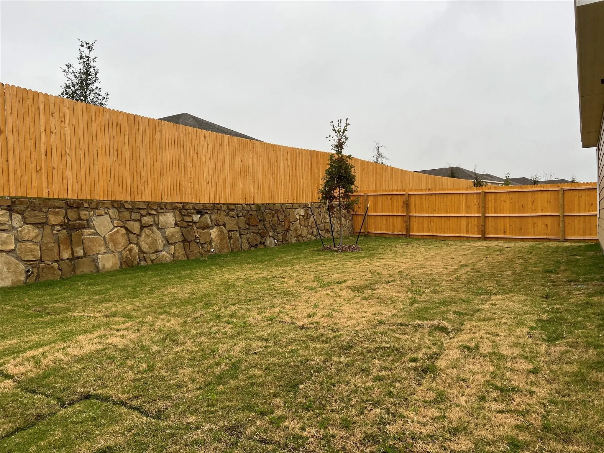 Single Family Residence For Rent in Tarrant County , 2836 Slatewood Drive, Fort Worth, Texas 76179, 3 Bedroom, 2 Bathroom, 2 Garage spaces, 1,440 Sqft, built in 2023, mls#21410263, Real Estate Agent in Fort Worth, Homes For Rent in Tarrant county, Homes For Rent in Fort Worth, Realtor in Fort Worth Texas, Real Estate Brokerage Independent Realty Texas, Luminita Cordes Realtor