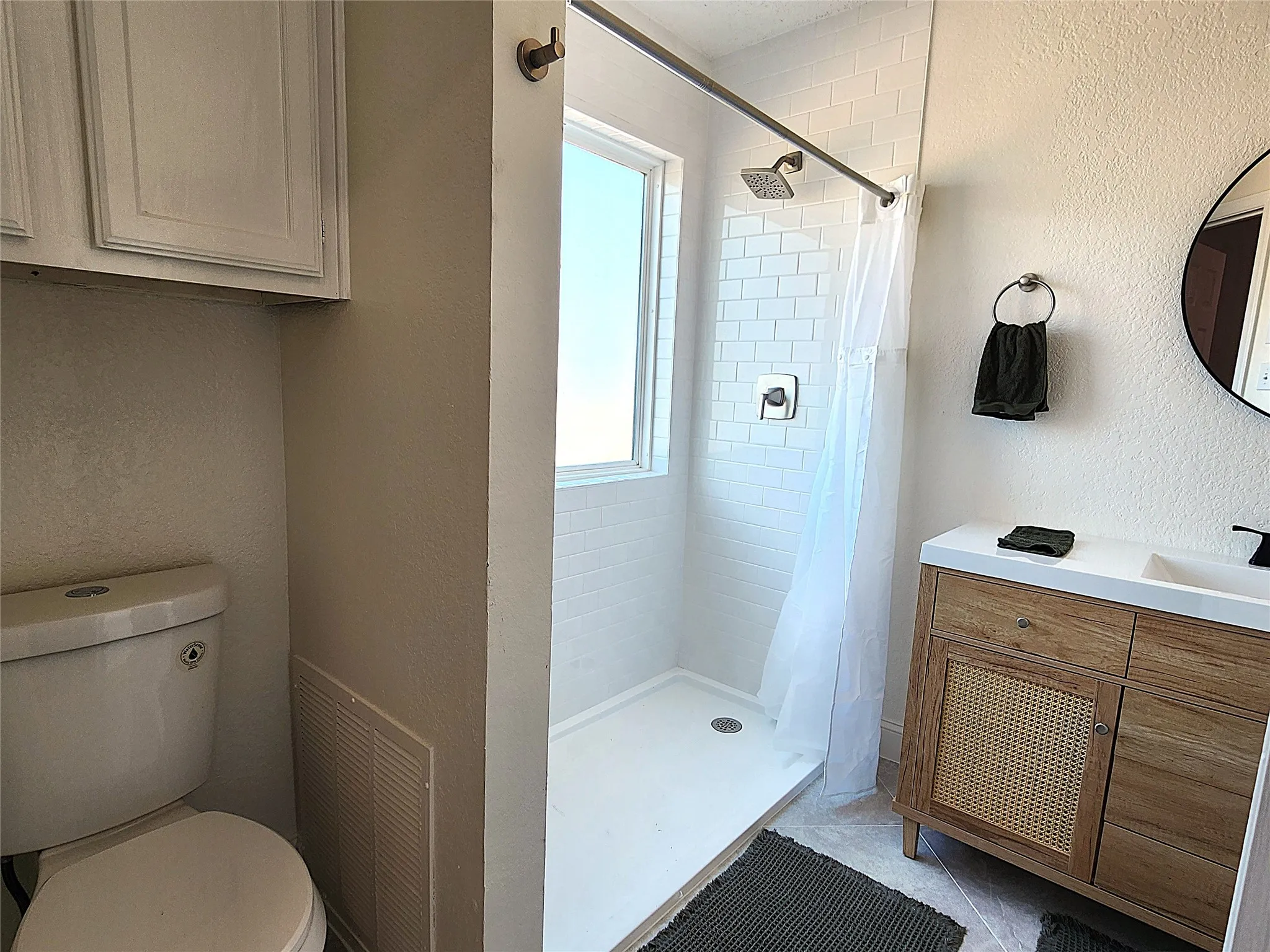 Condominium For Rent in Dallas County , 4800 W Lovers Lane, Dallas, Texas 75209, 2 Bedroom, 2 Bathroom, Garage spaces, 874 Sqft, built in 1984, mls#21410282, Real Estate Agent in Dallas, Homes For Rent in Dallas county, Homes For Rent in Dallas, Realtor in Dallas Texas, Real Estate Brokerage Independent Realty Texas, Luminita Cordes Realtor