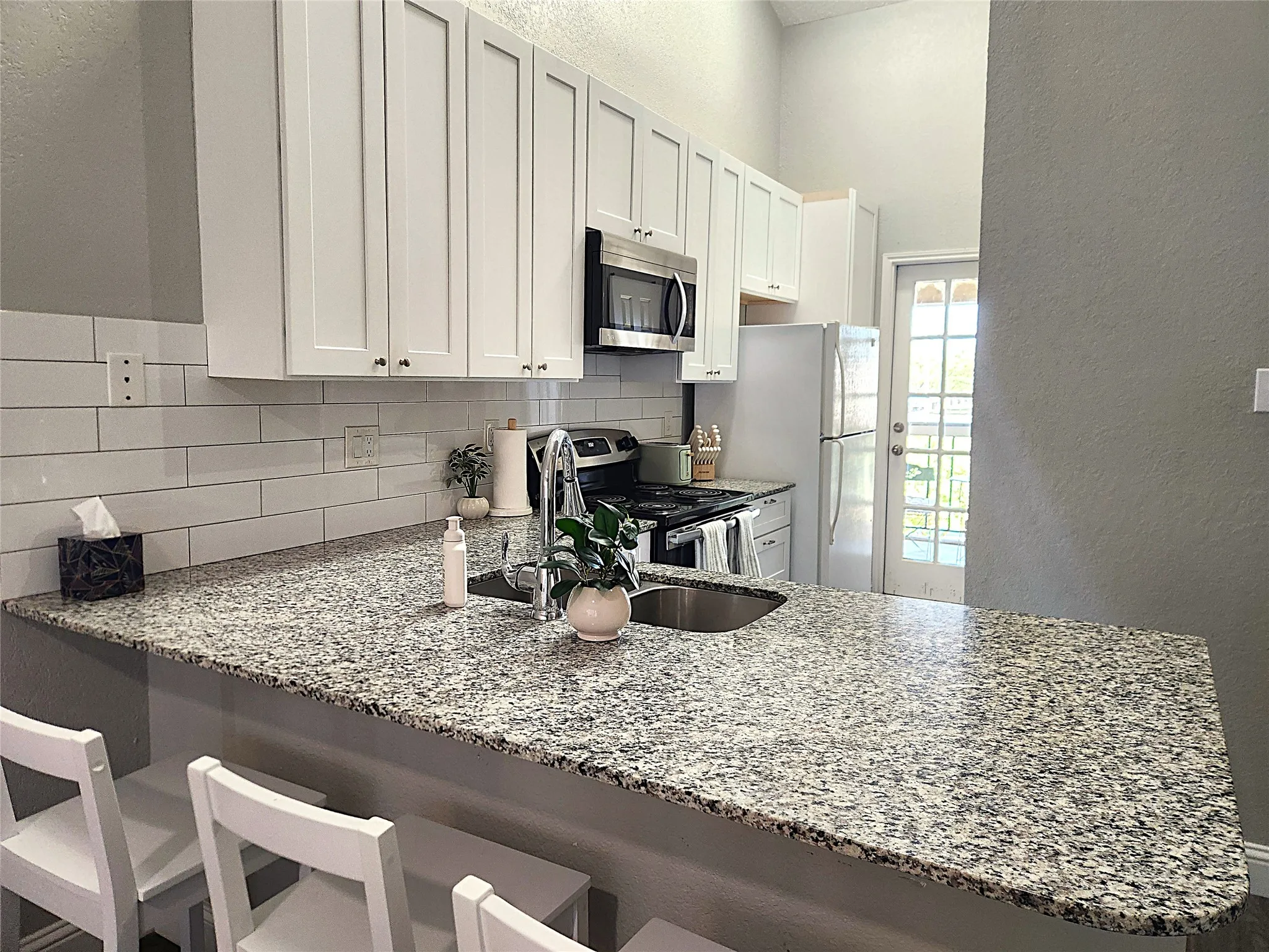 Condominium For Rent in Dallas County , 4800 W Lovers Lane, Dallas, Texas 75209, 2 Bedroom, 2 Bathroom, Garage spaces, 874 Sqft, built in 1984, mls#21410282, Real Estate Agent in Dallas, Homes For Rent in Dallas county, Homes For Rent in Dallas, Realtor in Dallas Texas, Real Estate Brokerage Independent Realty Texas, Luminita Cordes Realtor