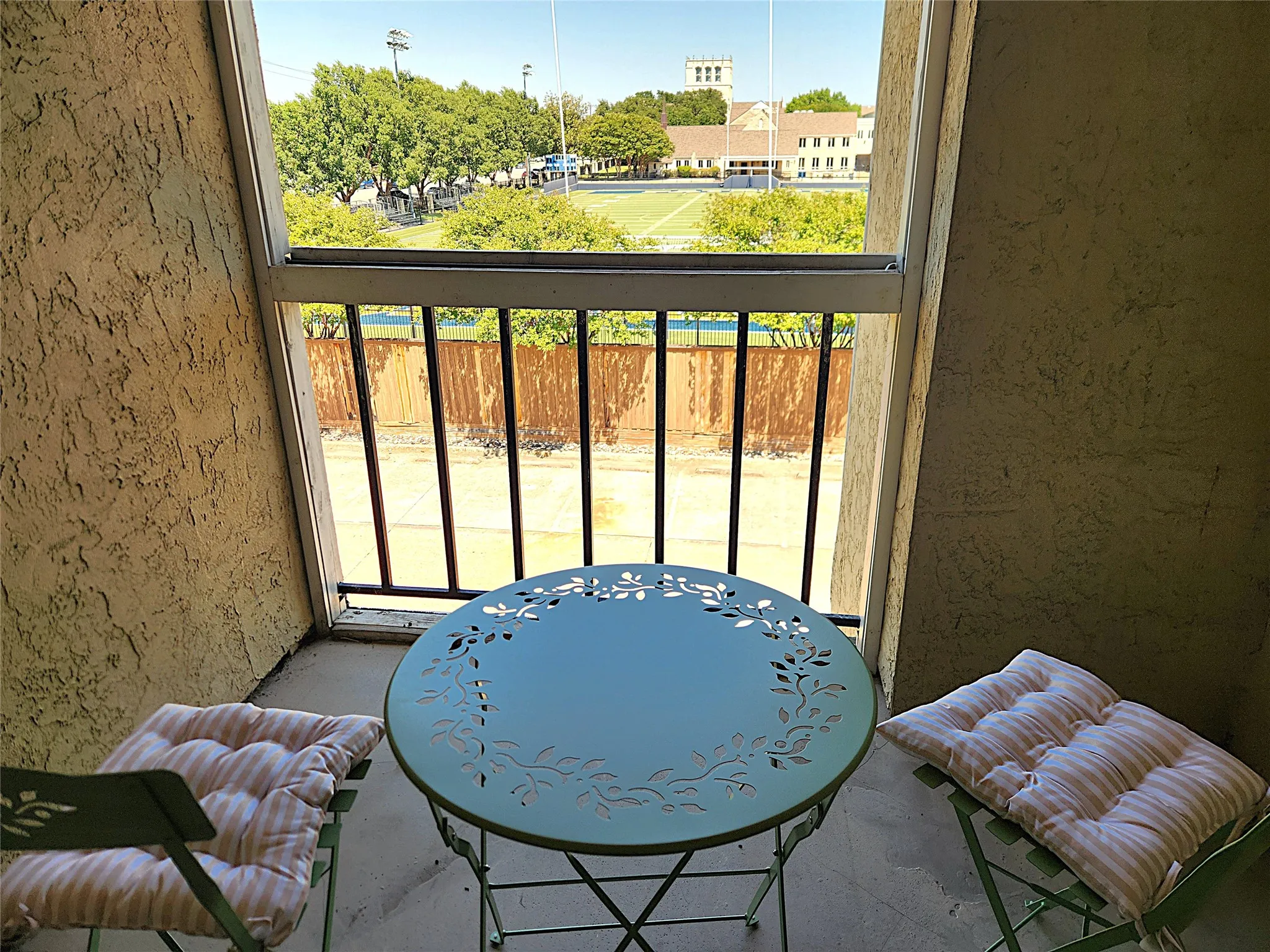 Condominium For Rent in Dallas County , 4800 W Lovers Lane, Dallas, Texas 75209, 2 Bedroom, 2 Bathroom, Garage spaces, 874 Sqft, built in 1984, mls#21410282, Real Estate Agent in Dallas, Homes For Rent in Dallas county, Homes For Rent in Dallas, Realtor in Dallas Texas, Real Estate Brokerage Independent Realty Texas, Luminita Cordes Realtor