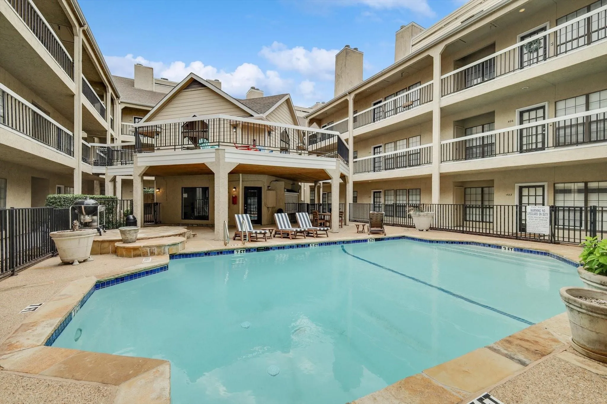 Condominium For Rent in Dallas County , 4800 W Lovers Lane, Dallas, Texas 75209, 2 Bedroom, 2 Bathroom, Garage spaces, 874 Sqft, built in 1984, mls#21410282, Real Estate Agent in Dallas, Homes For Rent in Dallas county, Homes For Rent in Dallas, Realtor in Dallas Texas, Real Estate Brokerage Independent Realty Texas, Luminita Cordes Realtor