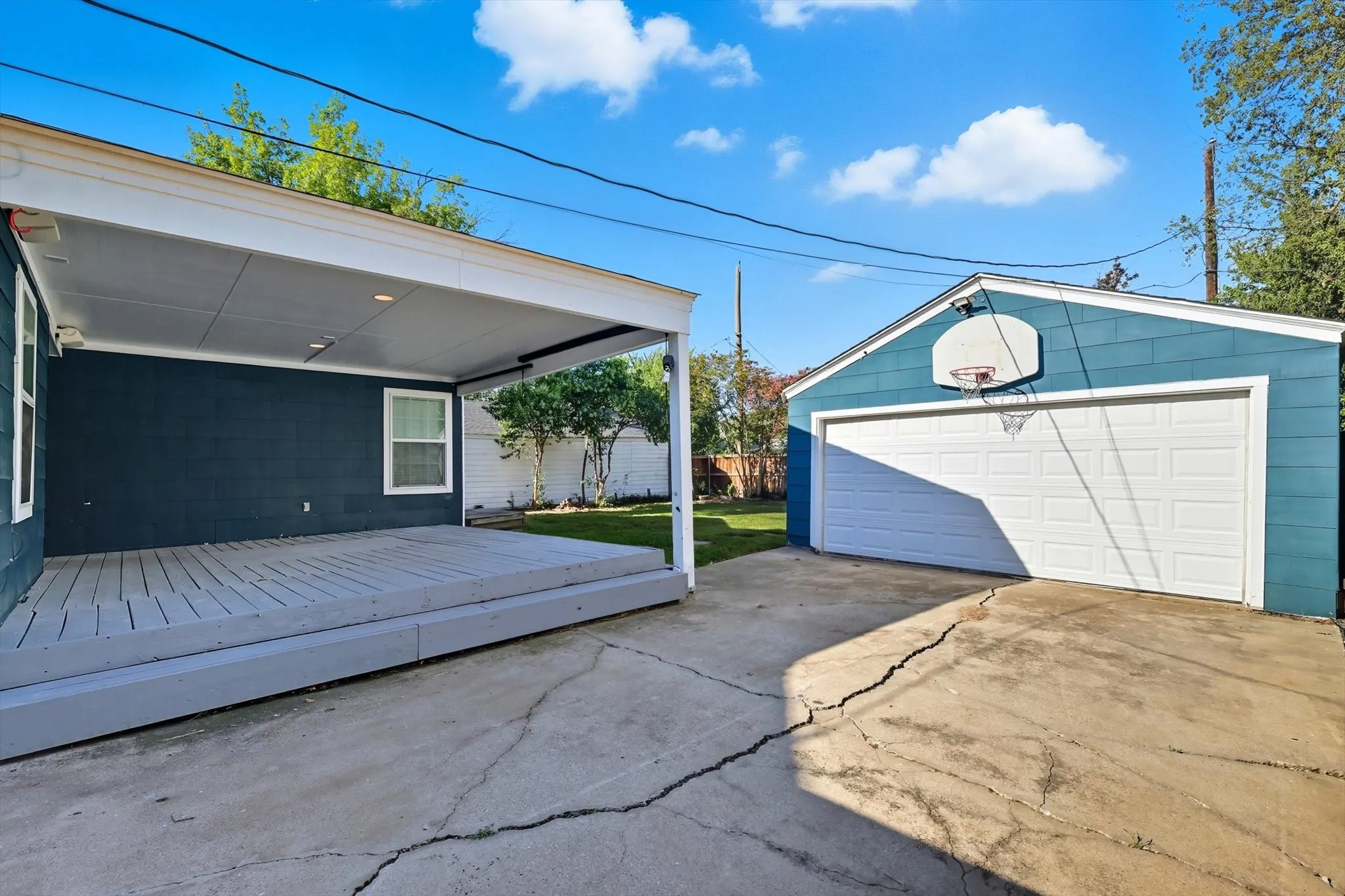 Single Family Residence For Sale in Tarrant County , 4028 Boyd Avenue, Fort Worth, Texas 76109, 3 Bedroom, 2 Bathroom, 2 Garage spaces, 1,514 Sqft, built in 1948, mls#21410242, Real Estate Agent in Fort Worth, Homes For Sale in Tarrant county, Homes For Sale in Fort Worth, Realtor in Fort Worth Texas, Real Estate Brokerage Independent Realty Texas, Luminita Cordes Realtor