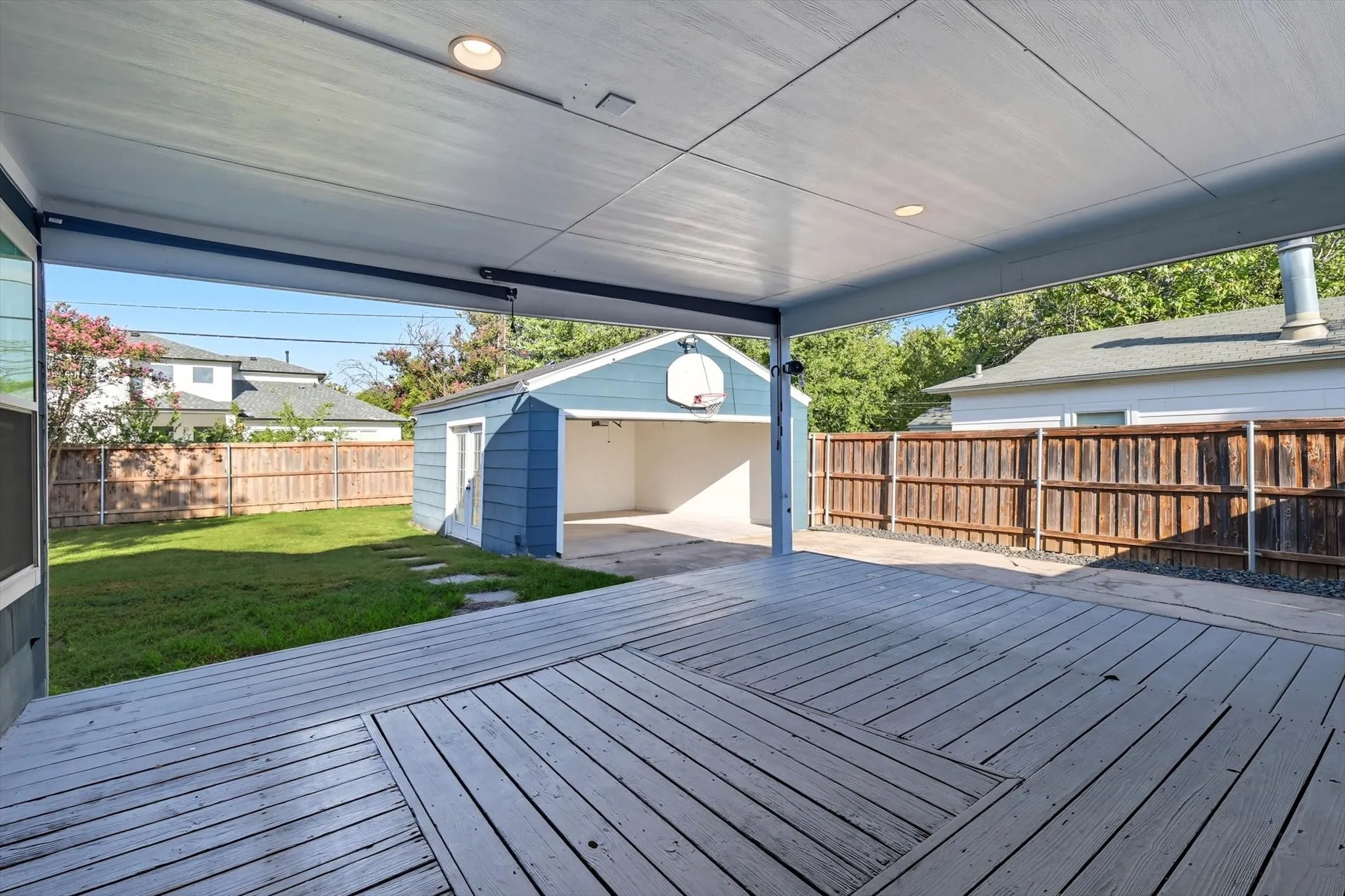 Single Family Residence For Sale in Tarrant County , 4028 Boyd Avenue, Fort Worth, Texas 76109, 3 Bedroom, 2 Bathroom, 2 Garage spaces, 1,514 Sqft, built in 1948, mls#21410242, Real Estate Agent in Fort Worth, Homes For Sale in Tarrant county, Homes For Sale in Fort Worth, Realtor in Fort Worth Texas, Real Estate Brokerage Independent Realty Texas, Luminita Cordes Realtor
