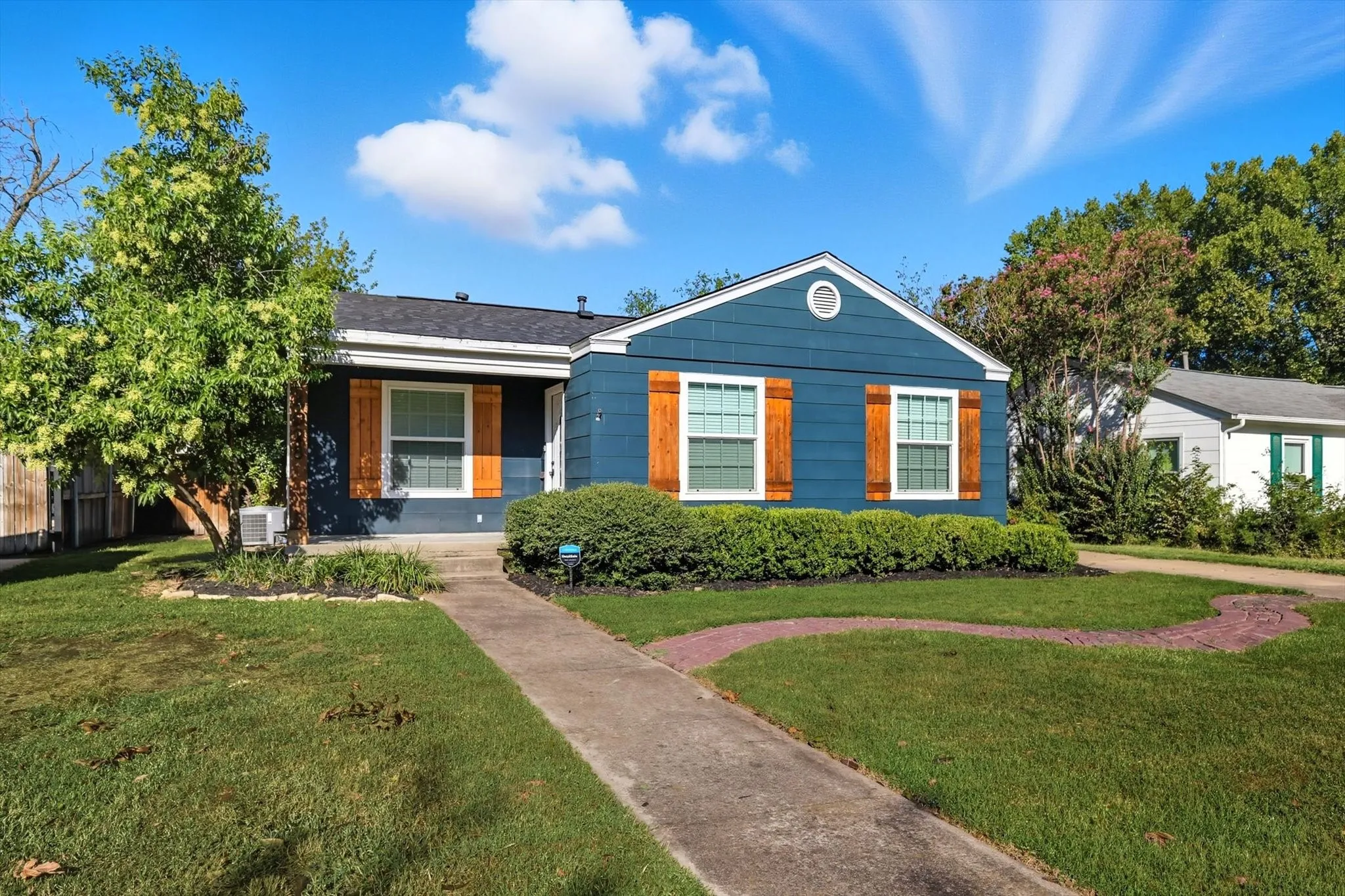 Single Family Residence For Sale