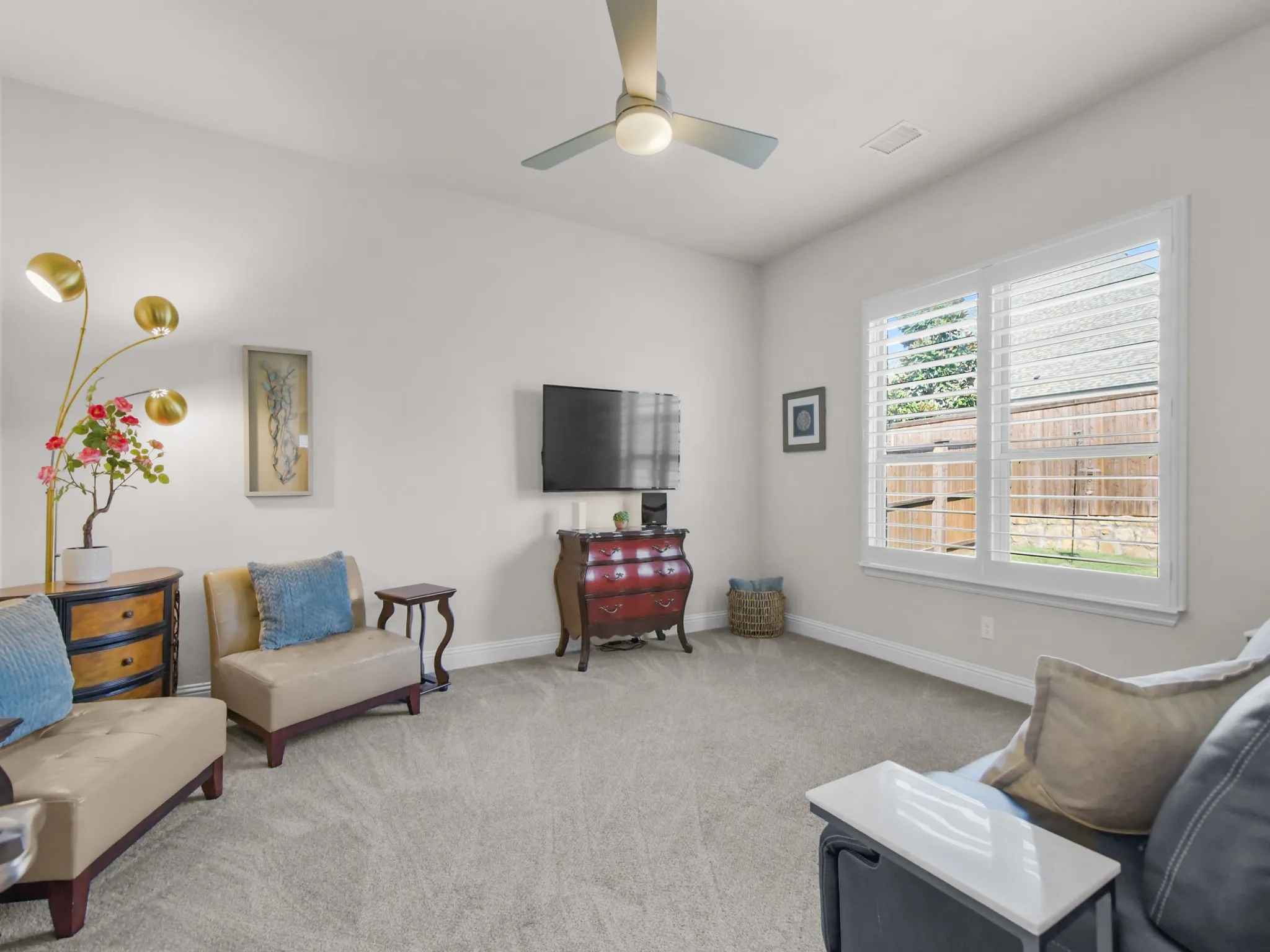 Single Family Residence For Sale in Rockwall County , 1208 Middleton Drive, Rockwall, Texas 75087, 4 Bedroom, 4 Bathroom, 3 Garage spaces, 3,222 Sqft, built in 2020, mls#21410168, Real Estate Agent in Rockwall, Homes For Sale in Rockwall county, Homes For Sale in Rockwall, Realtor in Rockwall Texas, Real Estate Brokerage Independent Realty Texas, Luminita Cordes Realtor