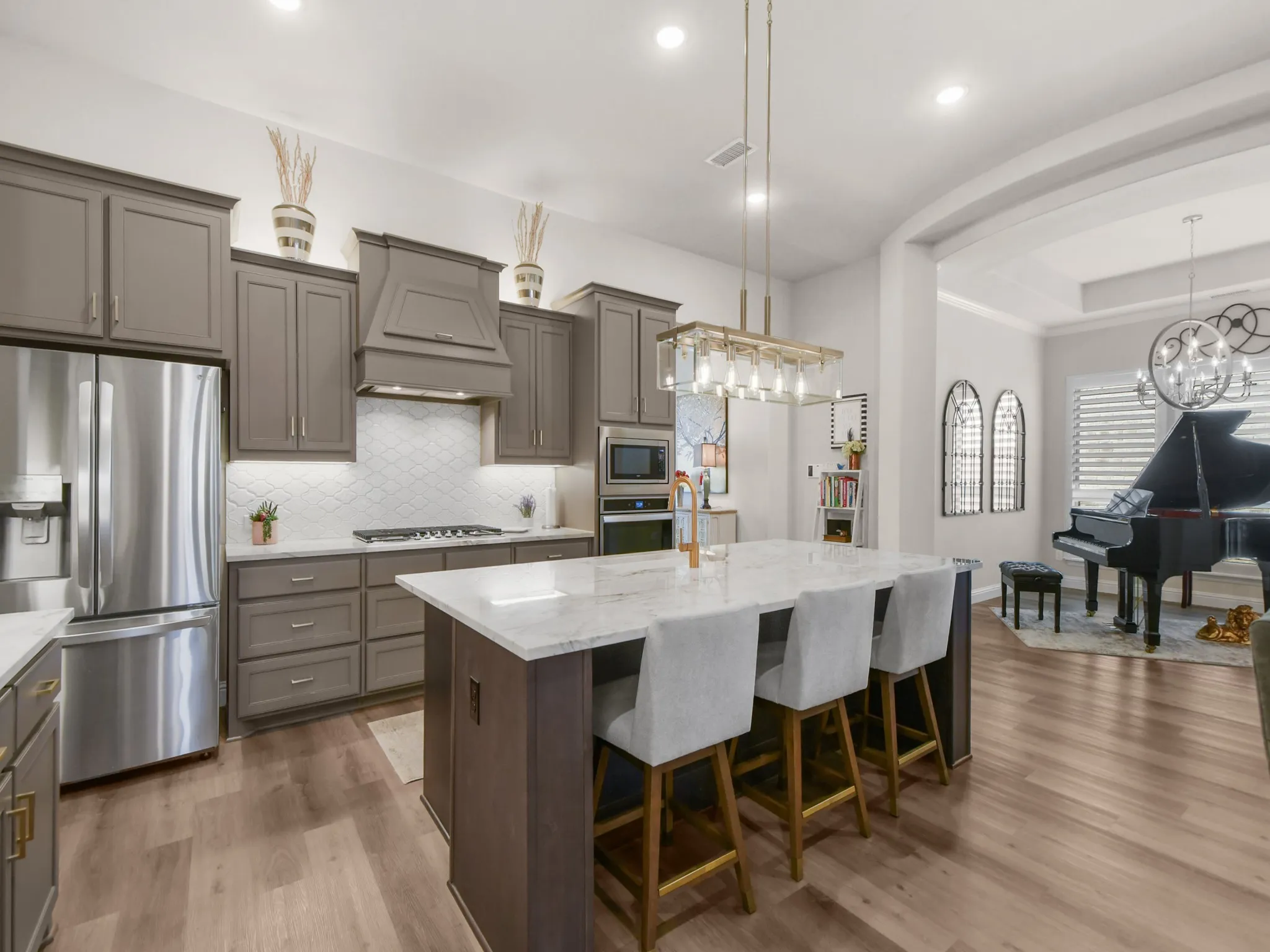 Single Family Residence For Sale in Rockwall County , 1208 Middleton Drive, Rockwall, Texas 75087, 4 Bedroom, 4 Bathroom, 3 Garage spaces, 3,222 Sqft, built in 2020, mls#21410168, Real Estate Agent in Rockwall, Homes For Sale in Rockwall county, Homes For Sale in Rockwall, Realtor in Rockwall Texas, Real Estate Brokerage Independent Realty Texas, Luminita Cordes Realtor