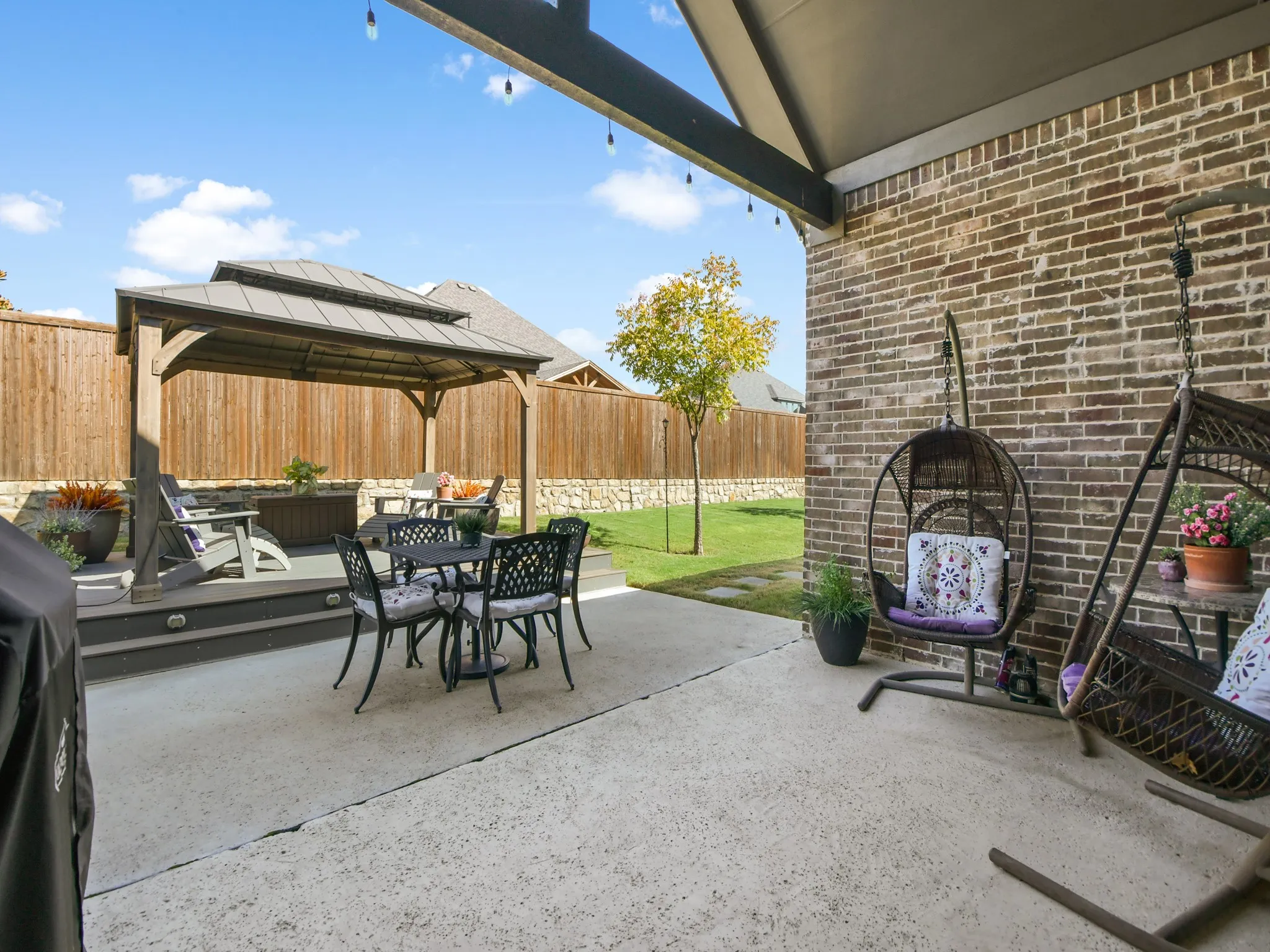 Single Family Residence For Sale in Rockwall County , 1208 Middleton Drive, Rockwall, Texas 75087, 4 Bedroom, 4 Bathroom, 3 Garage spaces, 3,222 Sqft, built in 2020, mls#21410168, Real Estate Agent in Rockwall, Homes For Sale in Rockwall county, Homes For Sale in Rockwall, Realtor in Rockwall Texas, Real Estate Brokerage Independent Realty Texas, Luminita Cordes Realtor
