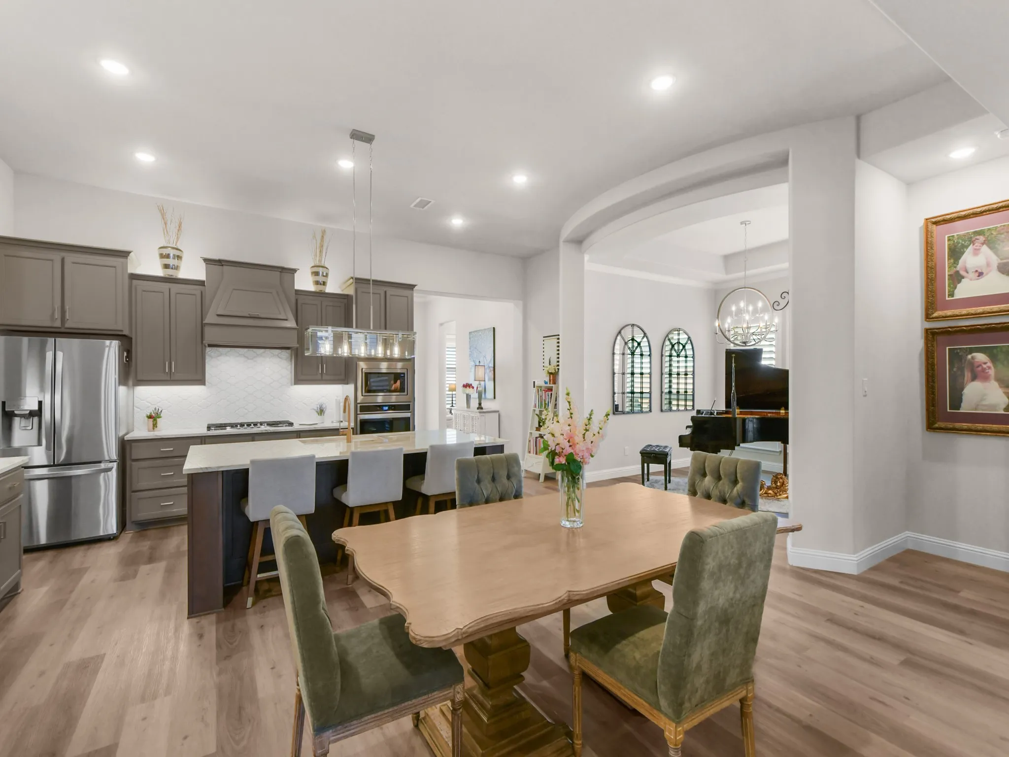 Single Family Residence For Sale in Rockwall County , 1208 Middleton Drive, Rockwall, Texas 75087, 4 Bedroom, 4 Bathroom, 3 Garage spaces, 3,222 Sqft, built in 2020, mls#21410168, Real Estate Agent in Rockwall, Homes For Sale in Rockwall county, Homes For Sale in Rockwall, Realtor in Rockwall Texas, Real Estate Brokerage Independent Realty Texas, Luminita Cordes Realtor