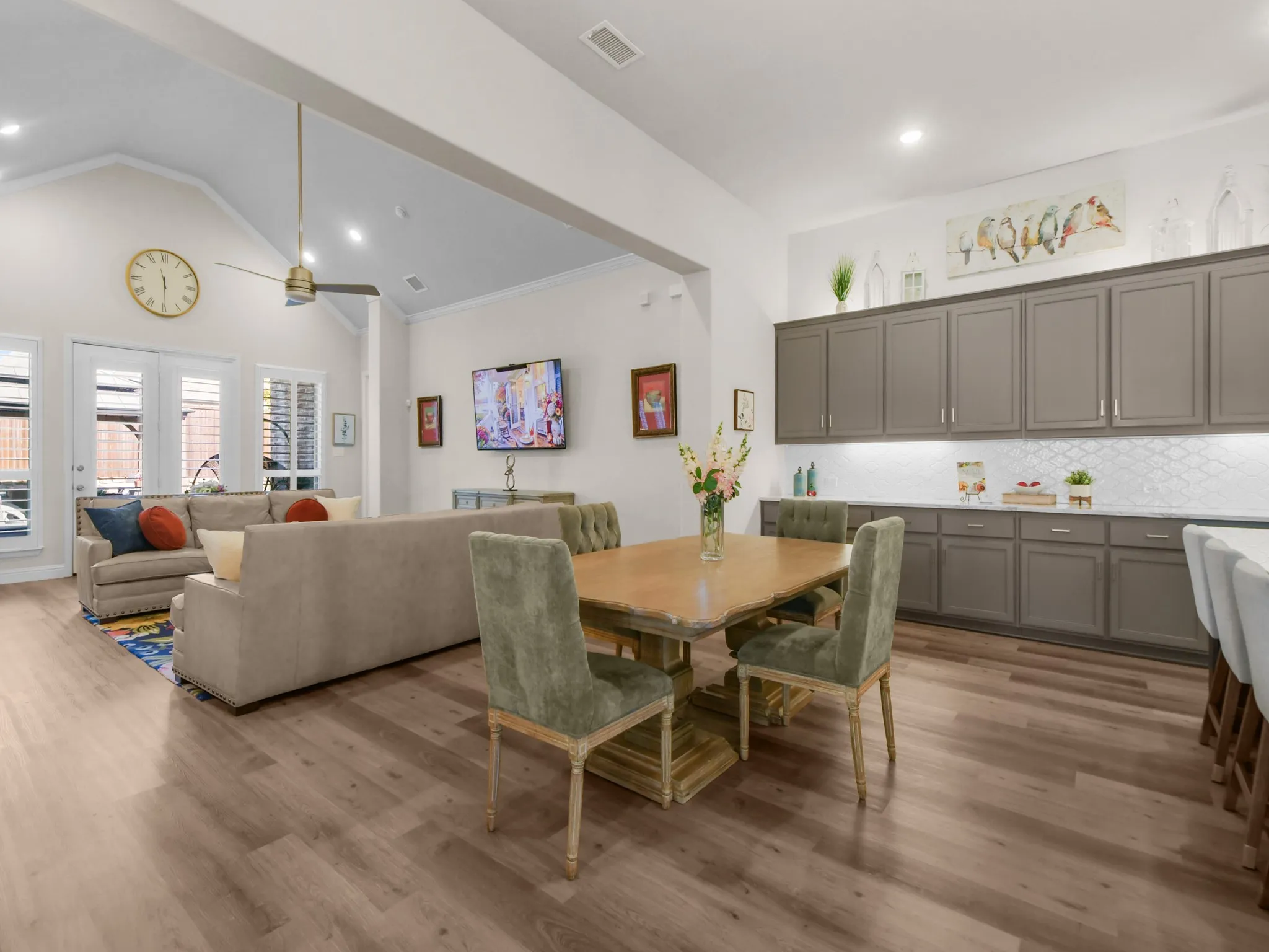 Single Family Residence For Sale in Rockwall County , 1208 Middleton Drive, Rockwall, Texas 75087, 4 Bedroom, 4 Bathroom, 3 Garage spaces, 3,222 Sqft, built in 2020, mls#21410168, Real Estate Agent in Rockwall, Homes For Sale in Rockwall county, Homes For Sale in Rockwall, Realtor in Rockwall Texas, Real Estate Brokerage Independent Realty Texas, Luminita Cordes Realtor