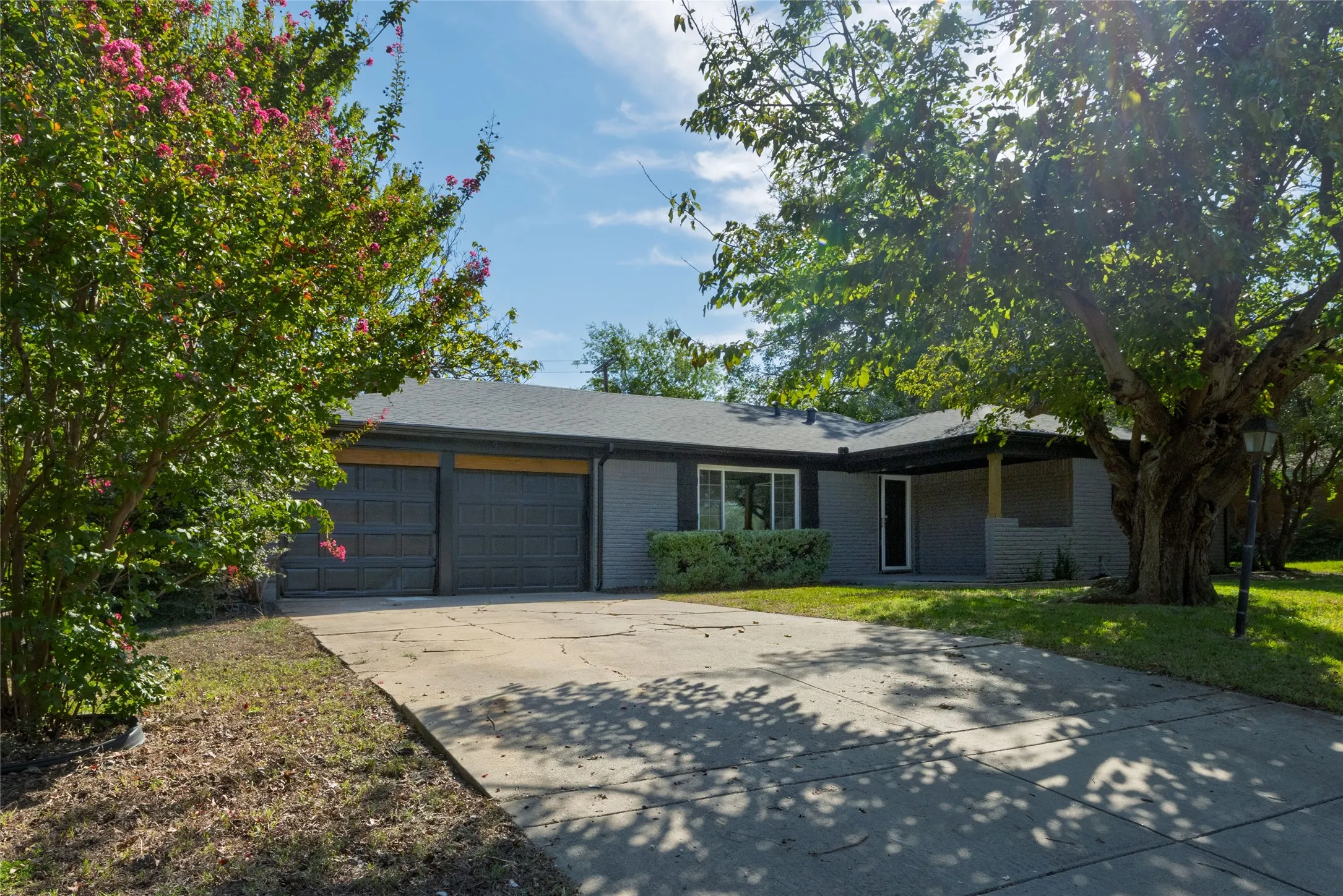 Single Family Residence For Sale