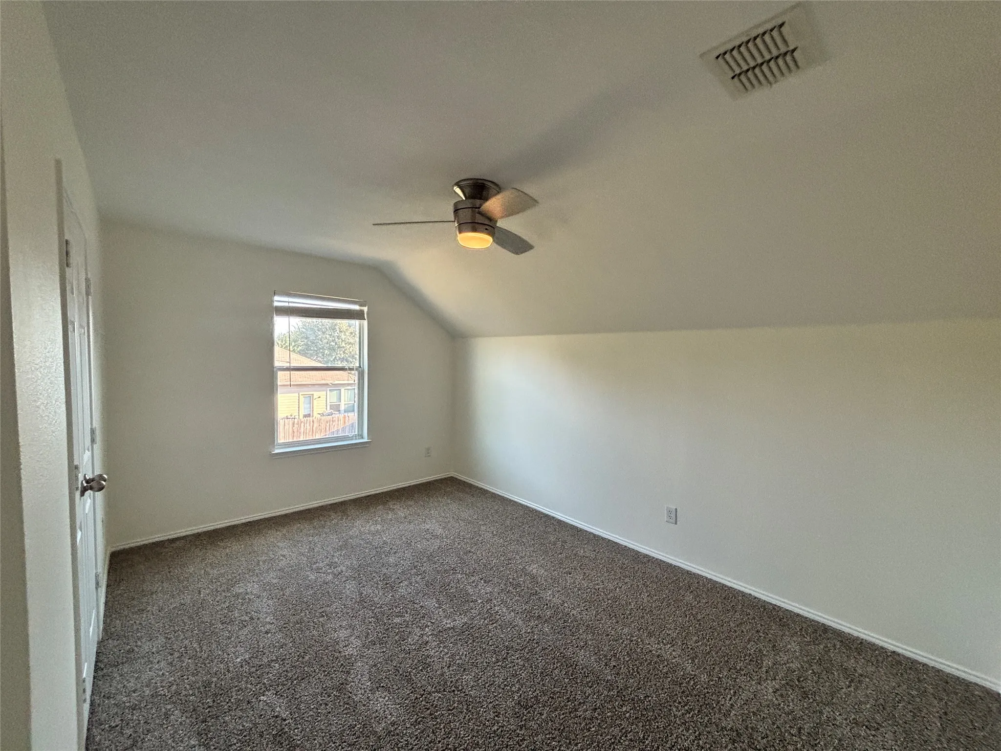 Single Family Residence For Sale in Kaufman County , 1021 San Antonio Drive, Forney, Texas 75126, 5 Bedroom, 4 Bathroom, 2 Garage spaces, 3,476 Sqft, built in 2005, mls#21409291, Real Estate Agent in Forney, Homes For Sale in Kaufman county, Homes For Sale in Forney, Realtor in Forney Texas, Real Estate Brokerage Independent Realty Texas, Luminita Cordes Realtor