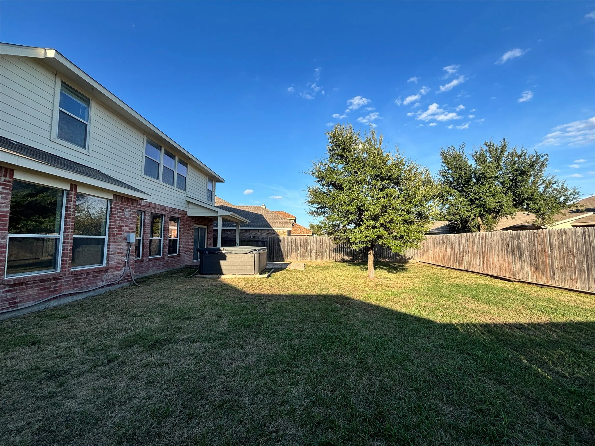 Single Family Residence For Sale in Kaufman County , 1021 San Antonio Drive, Forney, Texas 75126, 5 Bedroom, 4 Bathroom, 2 Garage spaces, 3,476 Sqft, built in 2005, mls#21409291, Real Estate Agent in Forney, Homes For Sale in Kaufman county, Homes For Sale in Forney, Realtor in Forney Texas, Real Estate Brokerage Independent Realty Texas, Luminita Cordes Realtor