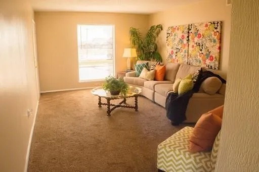 Apartment For Rent in Taylor County , 2800 Sayles Boulevard 18 B, Abilene, Texas 79605, 3 Bedroom, 2 Bathroom, Garage spaces, 1,300 Sqft, built in 1966, mls#21410300, Real Estate Agent in Abilene, Homes For Rent in Taylor county, Homes For Rent in Abilene, Realtor in Abilene Texas, Real Estate Brokerage Independent Realty Texas, Luminita Cordes Realtor