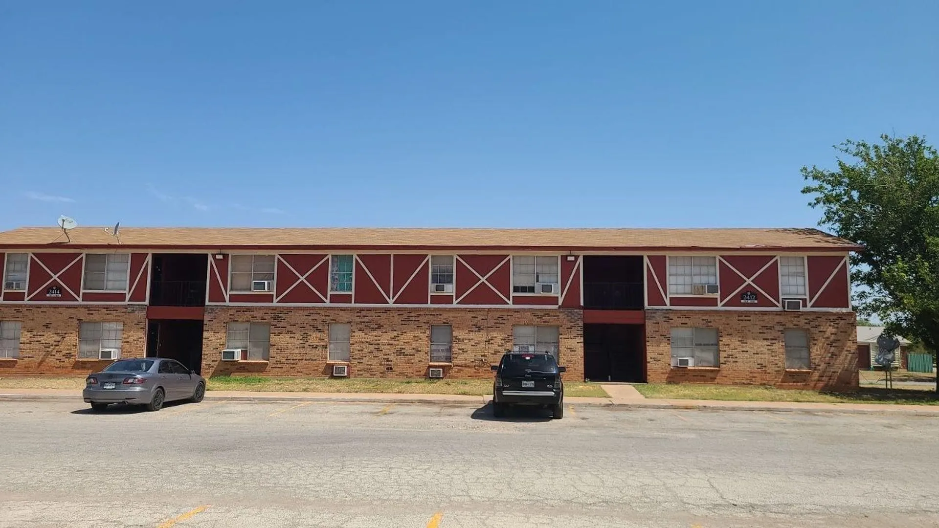 Apartment For Rent in Taylor County , 2410 N Willis Street 179, Abilene, Texas 79603, 2 Bedroom, 1 Bathroom, Garage spaces, 864 Sqft, built in 1973, mls#21410303, Real Estate Agent in Abilene, Homes For Rent in Taylor county, Homes For Rent in Abilene, Realtor in Abilene Texas, Real Estate Brokerage Independent Realty Texas, Luminita Cordes Realtor