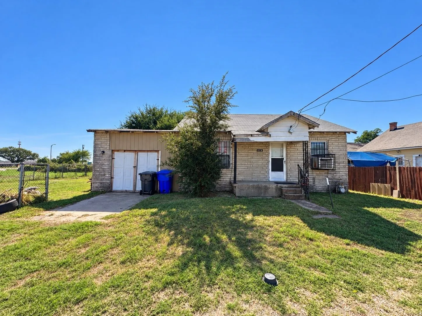Single Family Residence For Sale