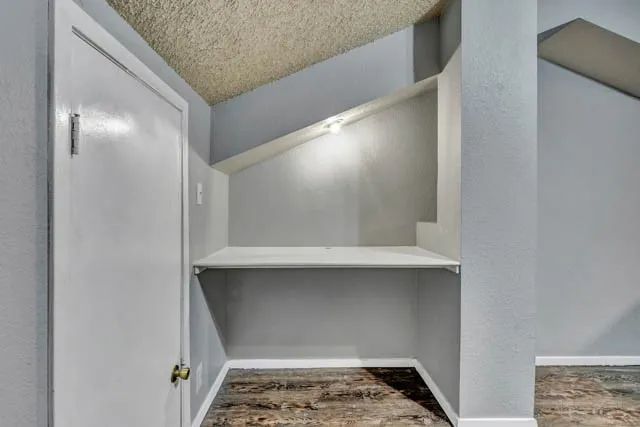 Condominium For Sale in Tarrant County , 2503 Shady Ridge Drive, Bedford, Texas 76021, 1 Bedroom, 1 Bathroom, Garage spaces, 768 Sqft, built in 1981, mls#21410310, Real Estate Agent in Bedford, Homes For Sale in Tarrant county, Homes For Sale in Bedford, Realtor in Bedford Texas, Real Estate Brokerage Independent Realty Texas, Luminita Cordes Realtor