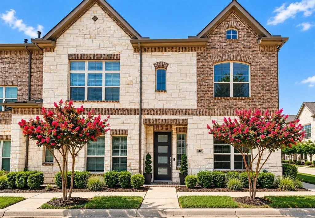 Single Family Residence For Rent