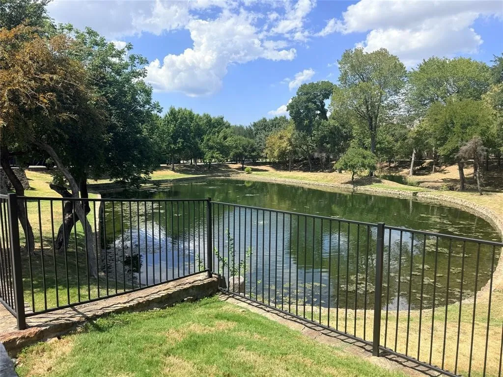 Single Family Residence For Rent in Denton County , 4429 grady Lane, Carrollton, Texas 75010, 3 Bedroom, 3 Bathroom, 2 Garage spaces, 1,828 Sqft, built in 2021, mls#21405167, Real Estate Agent in Carrollton, Homes For Rent in Denton county, Homes For Rent in Carrollton, Realtor in Carrollton Texas, Real Estate Brokerage Independent Realty Texas, Luminita Cordes Realtor