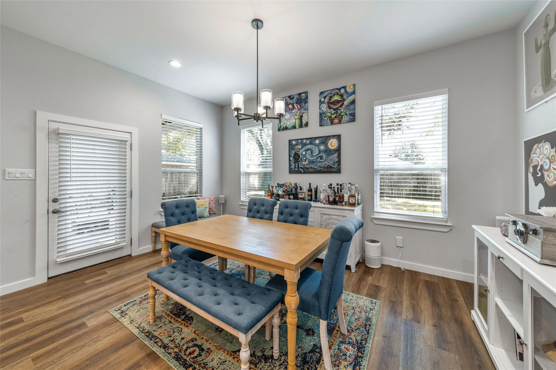 Single Family Residence For Sale in Dallas County , 3724 Crane Street, Dallas, Texas 75212, 5 Bedroom, 3 Bathroom, 2 Garage spaces, 2,376 Sqft, built in 2022, mls#21410227, Real Estate Agent in Dallas, Homes For Sale in Dallas county, Homes For Sale in Dallas, Realtor in Dallas Texas, Real Estate Brokerage Independent Realty Texas, Luminita Cordes Realtor