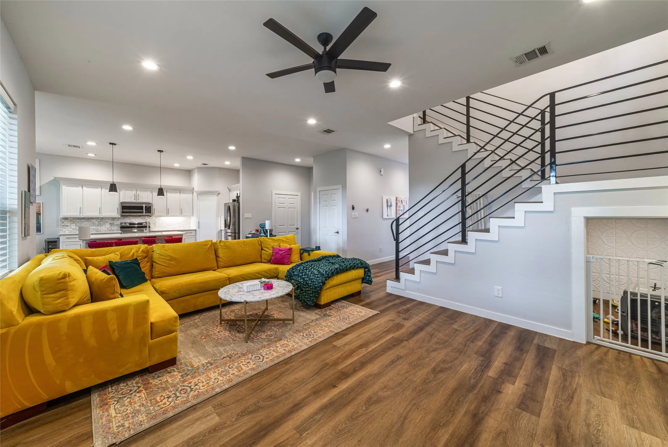 Single Family Residence For Sale in Dallas County , 3724 Crane Street, Dallas, Texas 75212, 5 Bedroom, 3 Bathroom, 2 Garage spaces, 2,376 Sqft, built in 2022, mls#21410227, Real Estate Agent in Dallas, Homes For Sale in Dallas county, Homes For Sale in Dallas, Realtor in Dallas Texas, Real Estate Brokerage Independent Realty Texas, Luminita Cordes Realtor
