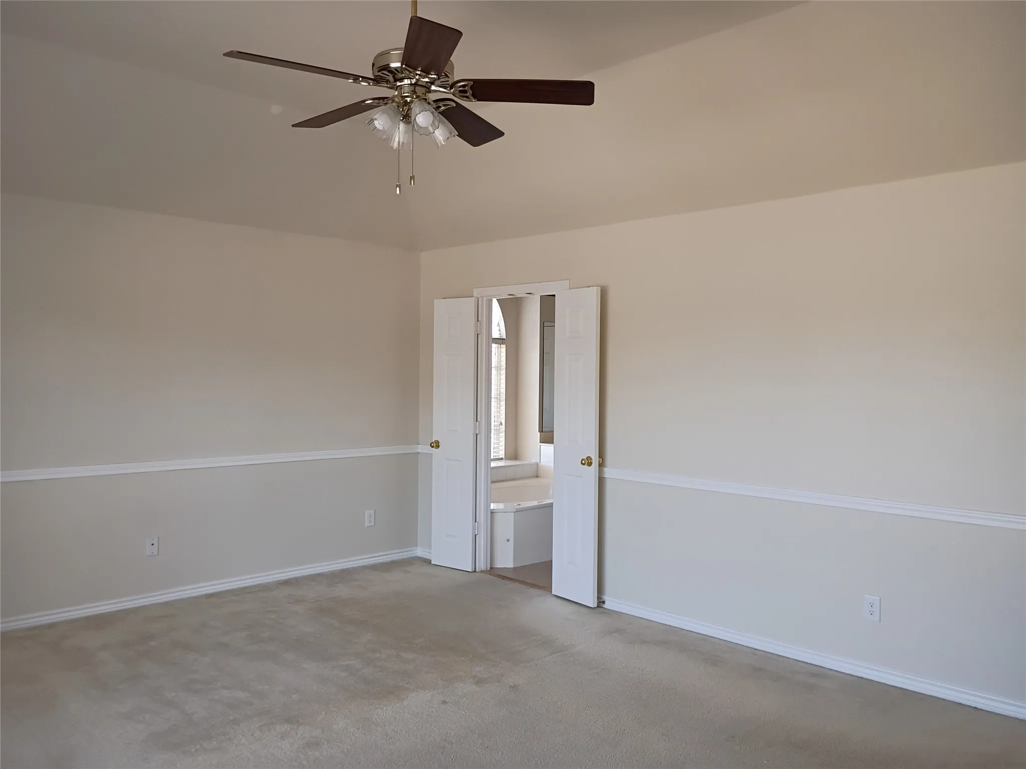 Single Family Residence For Sale in Denton County , 3005 Birch Leaf Place, Flower Mound, Texas 75022, 4 Bedroom, 3 Bathroom, 2 Garage spaces, 3,059 Sqft, built in 1999, mls#21410317, Real Estate Agent in Flower Mound, Homes For Sale in Denton county, Homes For Sale in Flower Mound, Realtor in Flower Mound Texas, Real Estate Brokerage Independent Realty Texas, Luminita Cordes Realtor