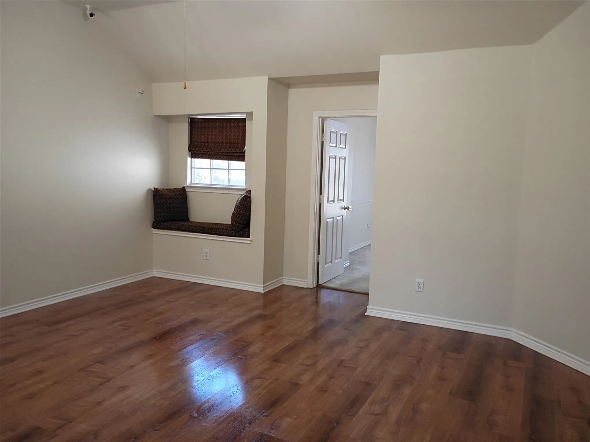 Single Family Residence For Sale in Denton County , 3005 Birch Leaf Place, Flower Mound, Texas 75022, 4 Bedroom, 3 Bathroom, 2 Garage spaces, 3,059 Sqft, built in 1999, mls#21410317, Real Estate Agent in Flower Mound, Homes For Sale in Denton county, Homes For Sale in Flower Mound, Realtor in Flower Mound Texas, Real Estate Brokerage Independent Realty Texas, Luminita Cordes Realtor