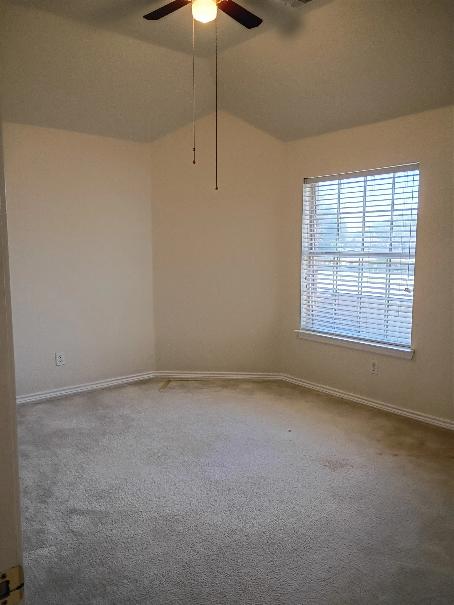 Single Family Residence For Sale in Denton County , 3005 Birch Leaf Place, Flower Mound, Texas 75022, 4 Bedroom, 3 Bathroom, 2 Garage spaces, 3,059 Sqft, built in 1999, mls#21410317, Real Estate Agent in Flower Mound, Homes For Sale in Denton county, Homes For Sale in Flower Mound, Realtor in Flower Mound Texas, Real Estate Brokerage Independent Realty Texas, Luminita Cordes Realtor