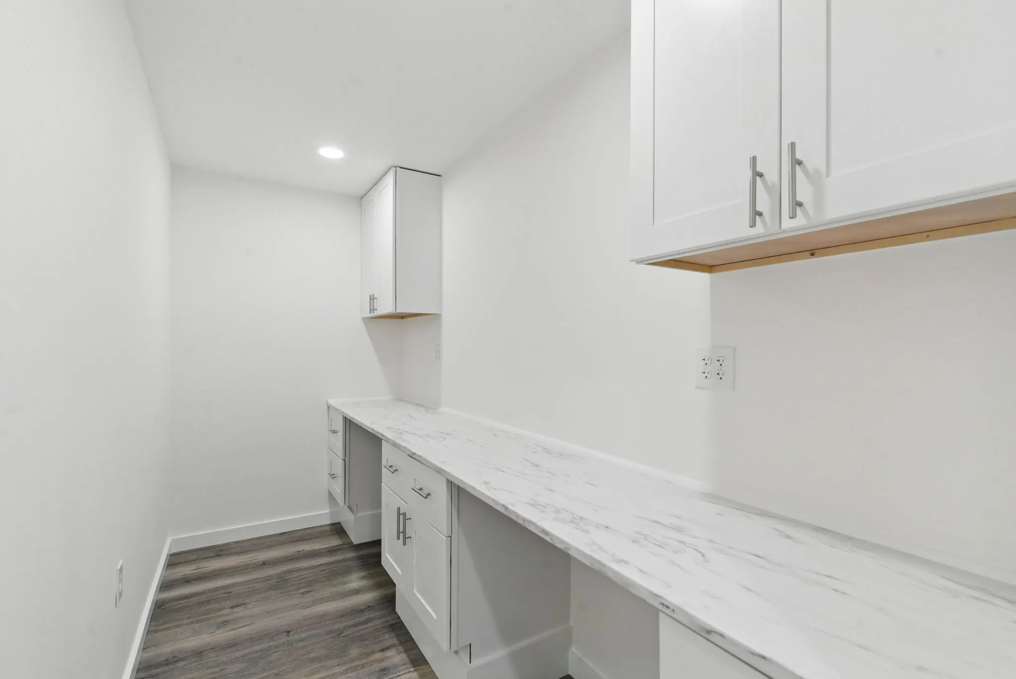 Industrial For Rent in Parker County , 120 W Scenic Trail 3, Weatherford, Texas 76088, 0, 0, Garage spaces, 0 Sqft, built in 2025, mls#21410315, Real Estate Agent in Weatherford, Homes For Rent in Parker county, Homes For Rent in Weatherford, Realtor in Weatherford Texas, Real Estate Brokerage Independent Realty Texas, Luminita Cordes Realtor
