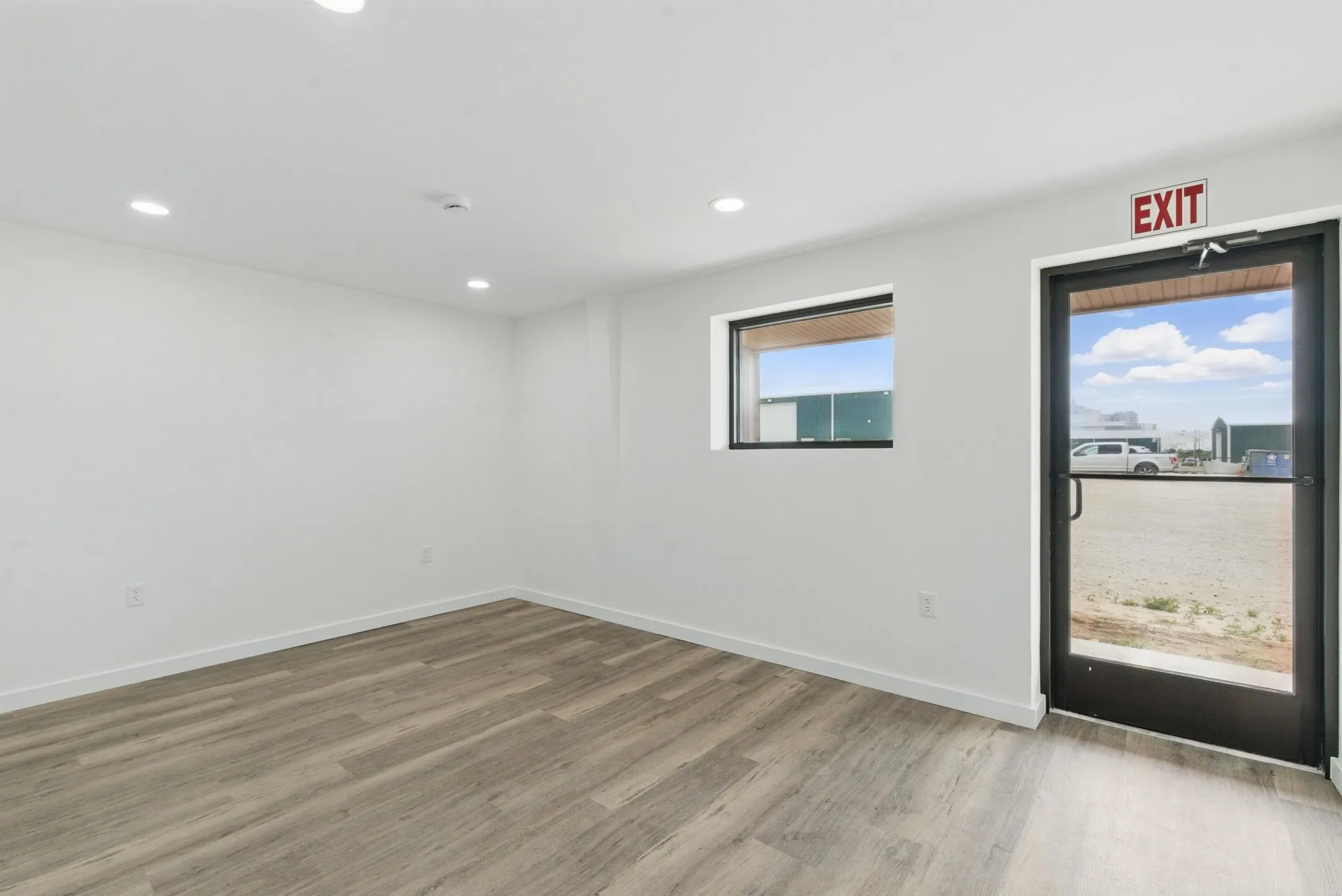 Industrial For Rent in Parker County , 120 W Scenic Trail 3, Weatherford, Texas 76088, 0, 0, Garage spaces, 0 Sqft, built in 2025, mls#21410315, Real Estate Agent in Weatherford, Homes For Rent in Parker county, Homes For Rent in Weatherford, Realtor in Weatherford Texas, Real Estate Brokerage Independent Realty Texas, Luminita Cordes Realtor