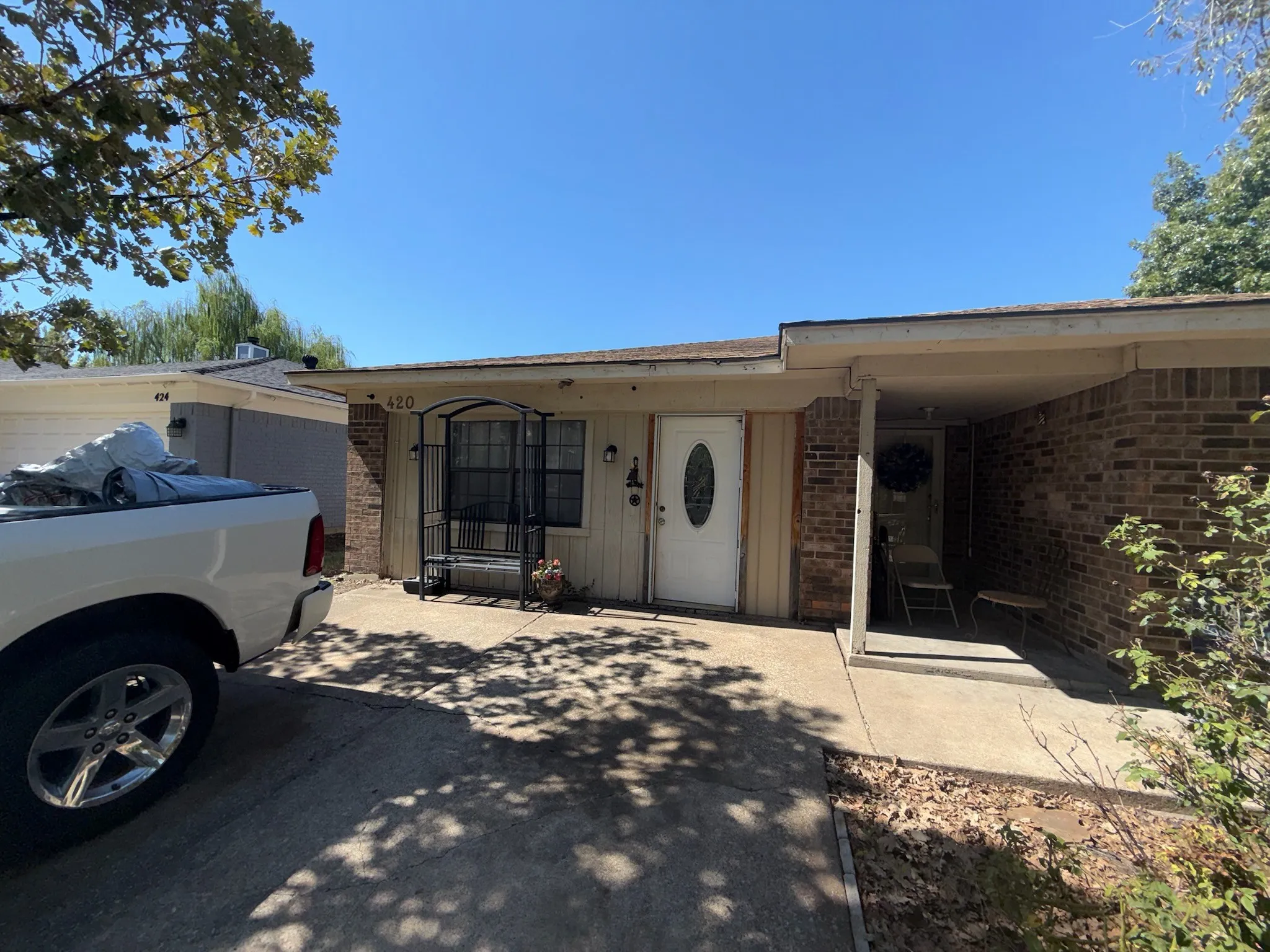 Single Family Residence For Sale in Tarrant County , 420 Allencrest Drive, White Settlement, Texas 76108, 3 Bedroom, 2 Bathroom, Garage spaces, 1,770 Sqft, built in 1986, mls#21410321, Real Estate Agent in White Settlement, Homes For Sale in Tarrant county, Homes For Sale in White Settlement, Realtor in White Settlement Texas, Real Estate Brokerage Independent Realty Texas, Luminita Cordes Realtor