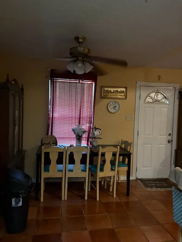 Single Family Residence For Sale in Tarrant County , 420 Allencrest Drive, White Settlement, Texas 76108, 3 Bedroom, 2 Bathroom, Garage spaces, 1,770 Sqft, built in 1986, mls#21410321, Real Estate Agent in White Settlement, Homes For Sale in Tarrant county, Homes For Sale in White Settlement, Realtor in White Settlement Texas, Real Estate Brokerage Independent Realty Texas, Luminita Cordes Realtor