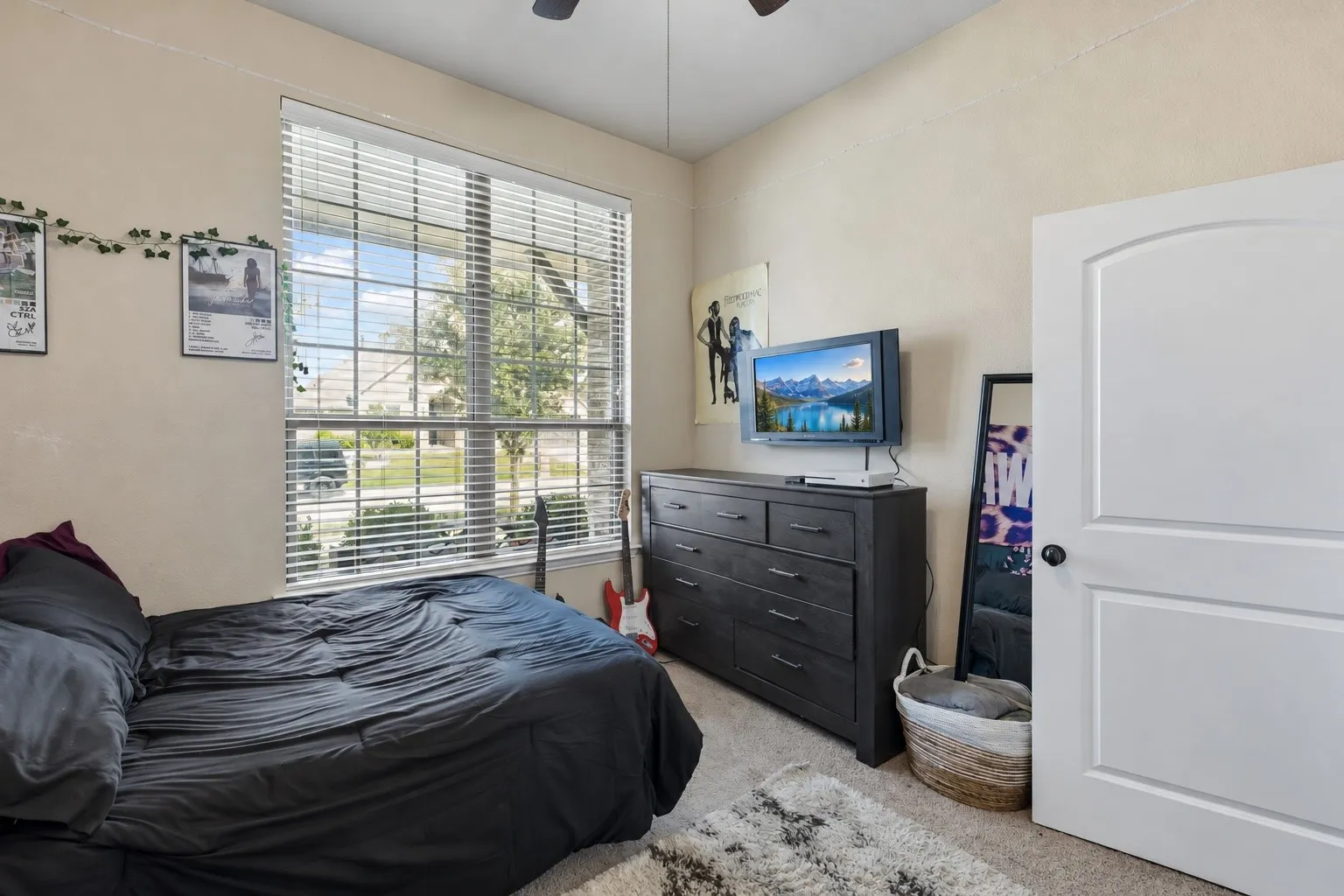 Single Family Residence For Sale in Collin County , 205 Covington Drive, Wylie, Texas 75098, 4 Bedroom, 2 Bathroom, 2 Garage spaces, 2,074 Sqft, built in 2017, mls#21409504, Real Estate Agent in Wylie, Homes For Sale in Collin county, Homes For Sale in Wylie, Realtor in Wylie Texas, Real Estate Brokerage Independent Realty Texas, Luminita Cordes Realtor
