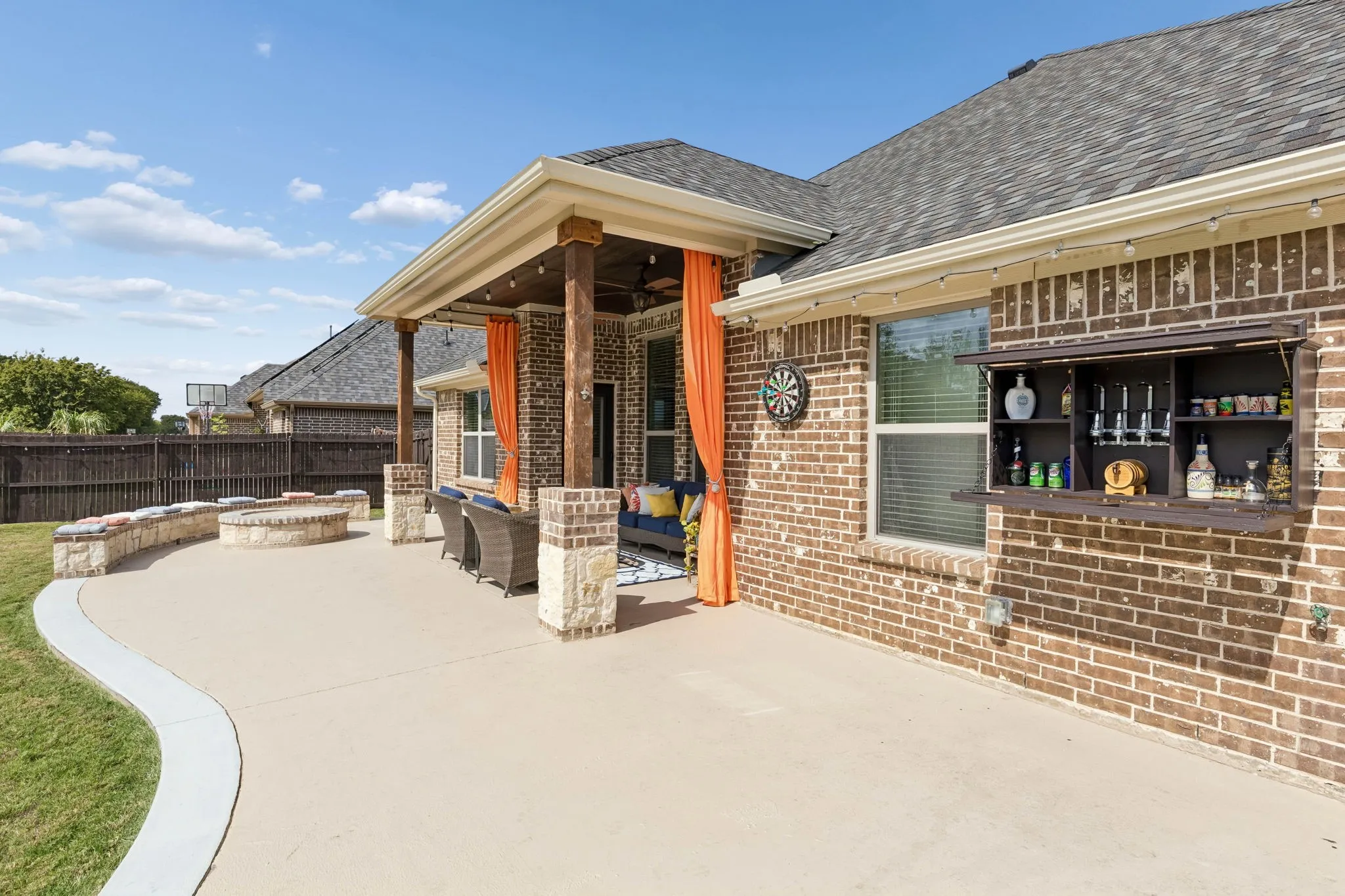 Single Family Residence For Sale in Collin County , 205 Covington Drive, Wylie, Texas 75098, 4 Bedroom, 2 Bathroom, 2 Garage spaces, 2,074 Sqft, built in 2017, mls#21409504, Real Estate Agent in Wylie, Homes For Sale in Collin county, Homes For Sale in Wylie, Realtor in Wylie Texas, Real Estate Brokerage Independent Realty Texas, Luminita Cordes Realtor