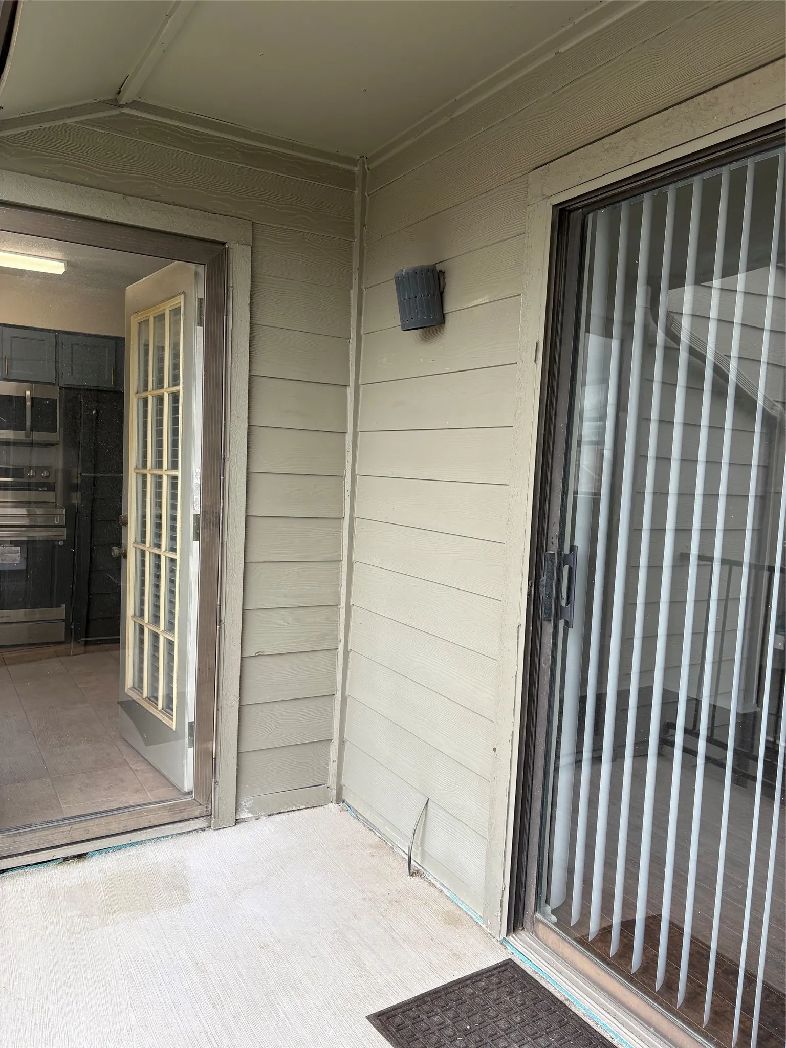 Condominium For Sale in Dallas County , 5335 BENT TREE FOREST Drive 288, Dallas, Texas 75248, 1 Bedroom, 1 Bathroom, Garage spaces, 687 Sqft, built in 1981, mls#21410327, Real Estate Agent in Dallas, Homes For Sale in Dallas county, Homes For Sale in Dallas, Realtor in Dallas Texas, Real Estate Brokerage Independent Realty Texas, Luminita Cordes Realtor