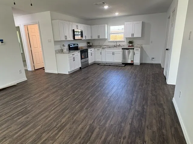 Single Family Residence For Sale in Delta County , 251 E Ft Worth Avenue, Cooper, Texas 75432, 3 Bedroom, 2 Bathroom, Garage spaces, 1,092 Sqft, built in 2026, mls#21407579, Real Estate Agent in Cooper, Homes For Sale in Delta county, Homes For Sale in Cooper, Realtor in Cooper Texas, Real Estate Brokerage Independent Realty Texas, Luminita Cordes Realtor