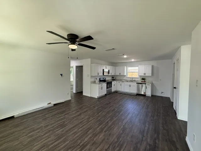 Single Family Residence For Sale in Delta County , 251 E Ft Worth Avenue, Cooper, Texas 75432, 3 Bedroom, 2 Bathroom, Garage spaces, 1,092 Sqft, built in 2026, mls#21407579, Real Estate Agent in Cooper, Homes For Sale in Delta county, Homes For Sale in Cooper, Realtor in Cooper Texas, Real Estate Brokerage Independent Realty Texas, Luminita Cordes Realtor