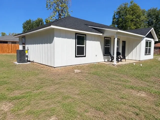 Single Family Residence For Sale in Delta County , 251 E Ft Worth Avenue, Cooper, Texas 75432, 3 Bedroom, 2 Bathroom, Garage spaces, 1,092 Sqft, built in 2026, mls#21407579, Real Estate Agent in Cooper, Homes For Sale in Delta county, Homes For Sale in Cooper, Realtor in Cooper Texas, Real Estate Brokerage Independent Realty Texas, Luminita Cordes Realtor