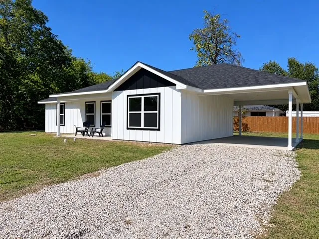 Single Family Residence For Sale in Delta County , 251 E Ft Worth Avenue, Cooper, Texas 75432, 3 Bedroom, 2 Bathroom, Garage spaces, 1,092 Sqft, built in 2026, mls#21407579, Real Estate Agent in Cooper, Homes For Sale in Delta county, Homes For Sale in Cooper, Realtor in Cooper Texas, Real Estate Brokerage Independent Realty Texas, Luminita Cordes Realtor