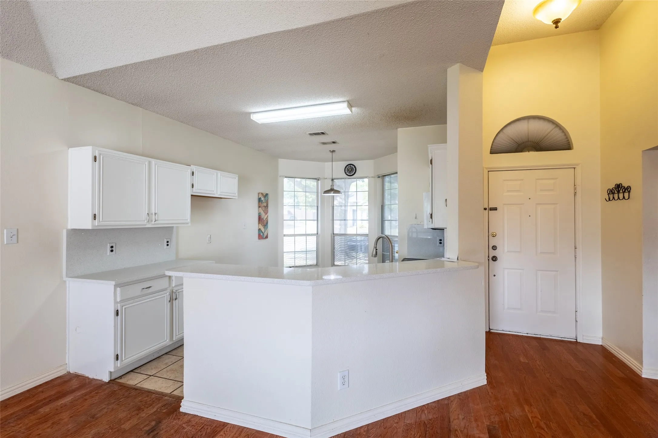 Single Family Residence For Rent in Collin County , 7836 Armor Lane, Frisco, Texas 75035, 3 Bedroom, 2 Bathroom, 2 Garage spaces, 1,430 Sqft, built in 1994, mls#21410332, Real Estate Agent in Frisco, Homes For Rent in Collin county, Homes For Rent in Frisco, Realtor in Frisco Texas, Real Estate Brokerage Independent Realty Texas, Luminita Cordes Realtor