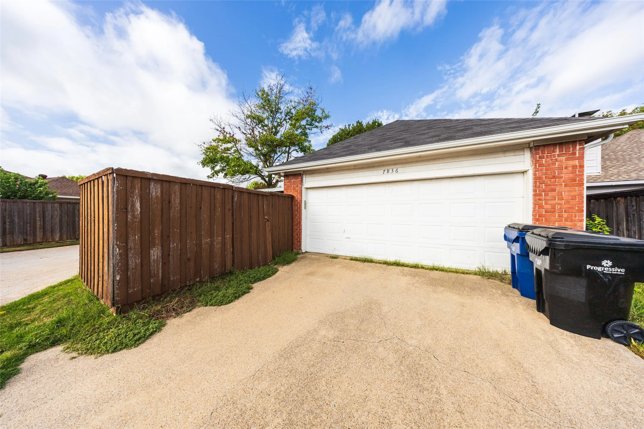 Single Family Residence For Rent in Collin County , 7836 Armor Lane, Frisco, Texas 75035, 3 Bedroom, 2 Bathroom, 2 Garage spaces, 1,430 Sqft, built in 1994, mls#21410332, Real Estate Agent in Frisco, Homes For Rent in Collin county, Homes For Rent in Frisco, Realtor in Frisco Texas, Real Estate Brokerage Independent Realty Texas, Luminita Cordes Realtor