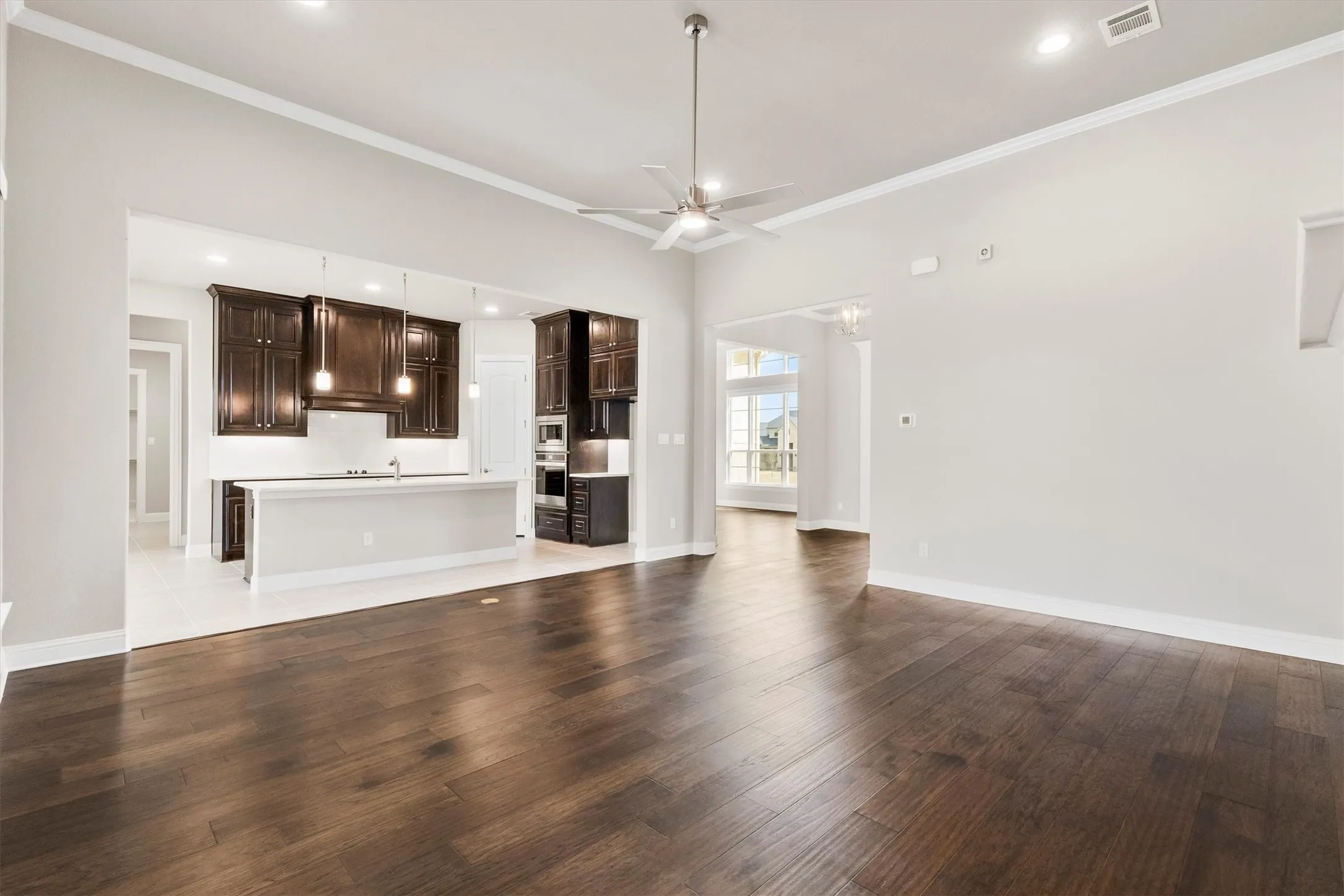 Single Family Residence For Sale in Ellis County , 4651 Spring Garden Road, Midlothian, Texas 76065, 3 Bedroom, 3 Bathroom, 3 Garage spaces, 3,060 Sqft, built in 2023, mls#21408711, Real Estate Agent in Midlothian, Homes For Sale in Ellis county, Homes For Sale in Midlothian, Realtor in Midlothian Texas, Real Estate Brokerage Independent Realty Texas, Luminita Cordes Realtor