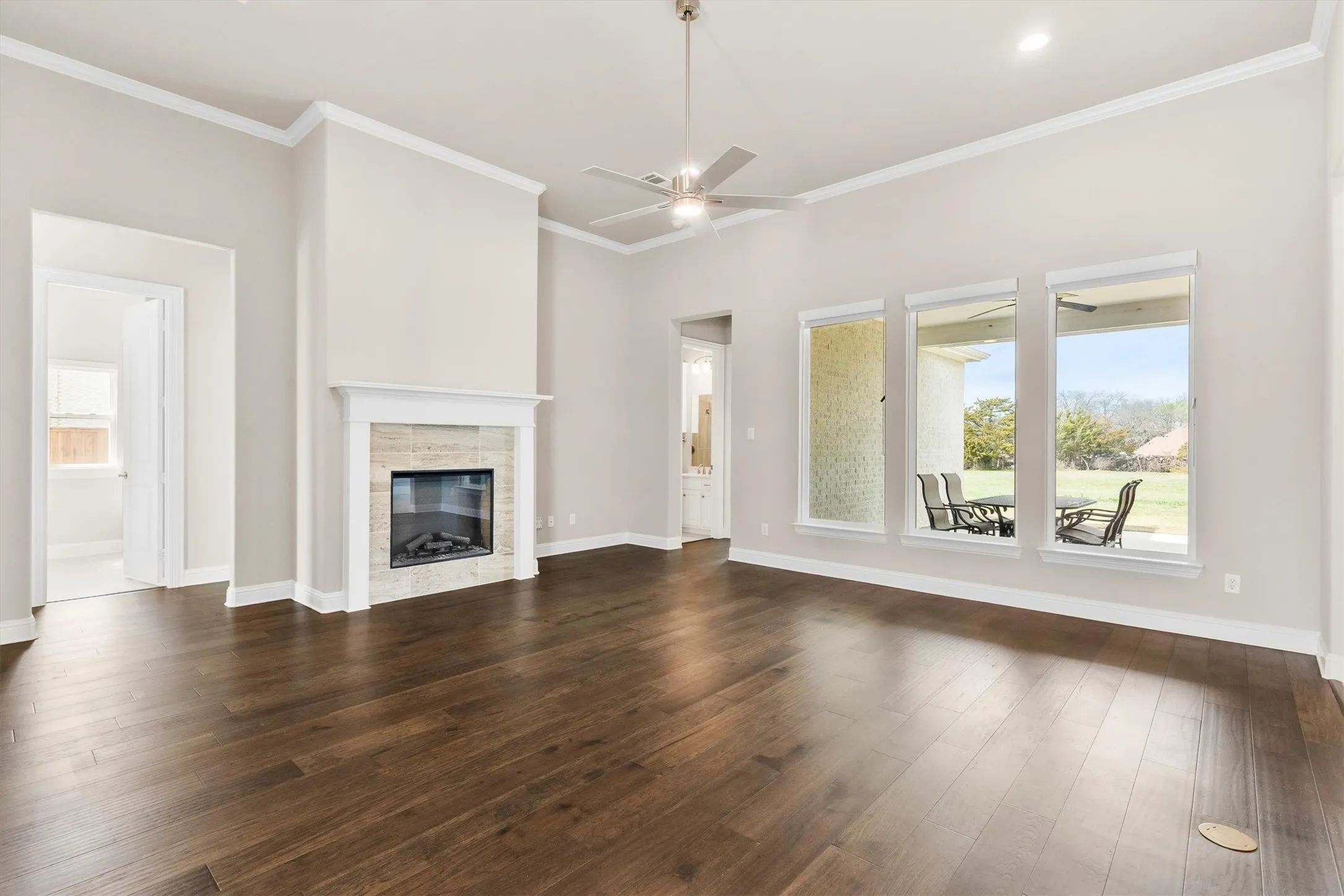 Single Family Residence For Sale in Ellis County , 4651 Spring Garden Road, Midlothian, Texas 76065, 3 Bedroom, 3 Bathroom, 3 Garage spaces, 3,060 Sqft, built in 2023, mls#21408711, Real Estate Agent in Midlothian, Homes For Sale in Ellis county, Homes For Sale in Midlothian, Realtor in Midlothian Texas, Real Estate Brokerage Independent Realty Texas, Luminita Cordes Realtor