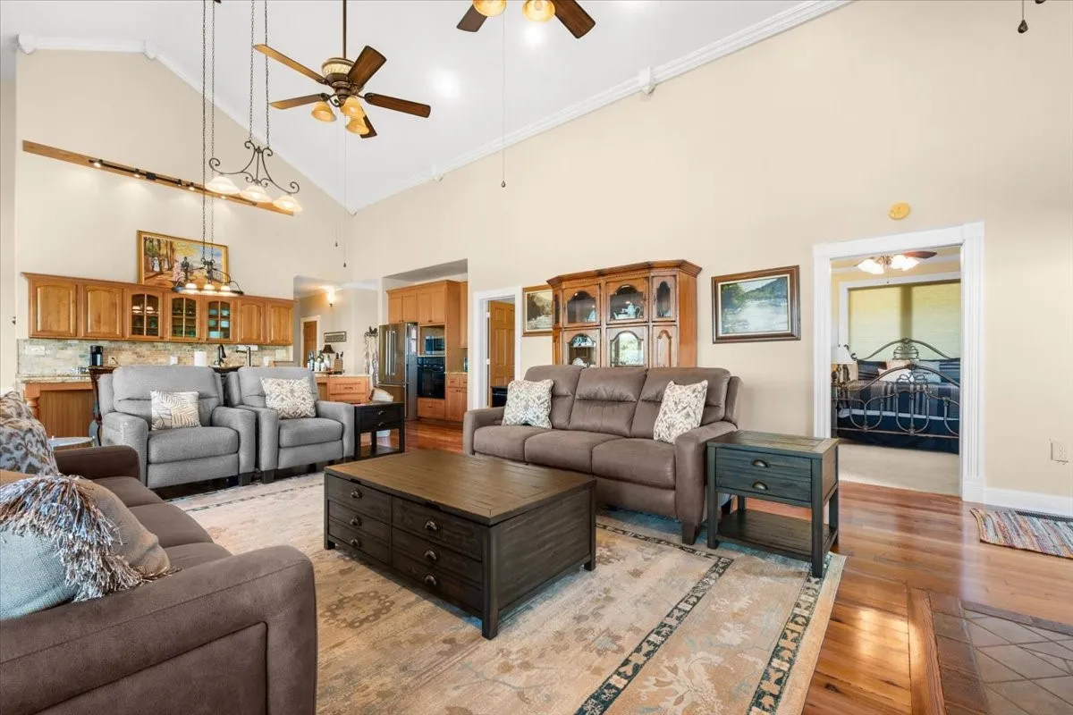 Farm For Sale in Coryell County , 1500 County Road 161, Evant, Texas 76525, 4 Bedroom, 4 Bathroom, Garage spaces, 2,762 Sqft, built in 2011, mls#21409970, Real Estate Agent in Evant, Homes For Sale in Coryell county, Homes For Sale in Evant, Realtor in Evant Texas, Real Estate Brokerage Independent Realty Texas, Luminita Cordes Realtor