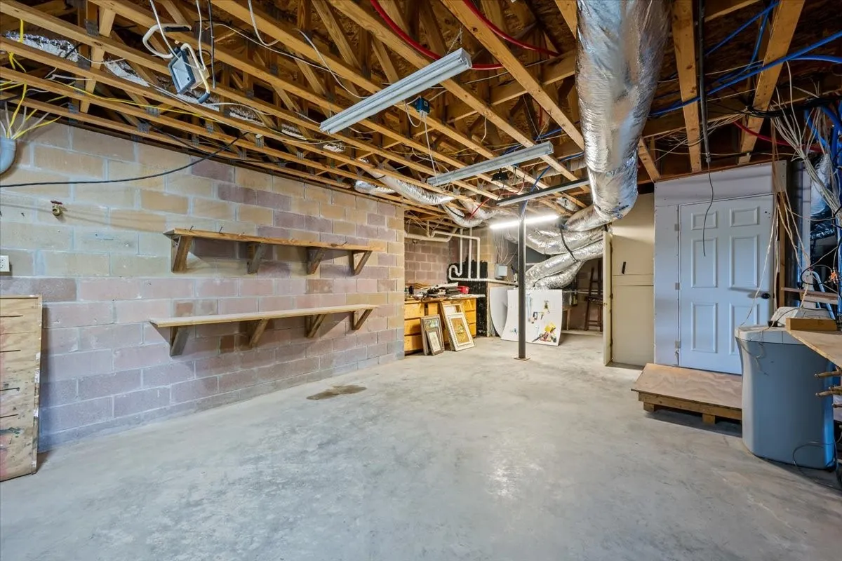 Farm For Sale in Coryell County , 1500 County Road 161, Evant, Texas 76525, 4 Bedroom, 4 Bathroom, Garage spaces, 2,762 Sqft, built in 2011, mls#21409970, Real Estate Agent in Evant, Homes For Sale in Coryell county, Homes For Sale in Evant, Realtor in Evant Texas, Real Estate Brokerage Independent Realty Texas, Luminita Cordes Realtor