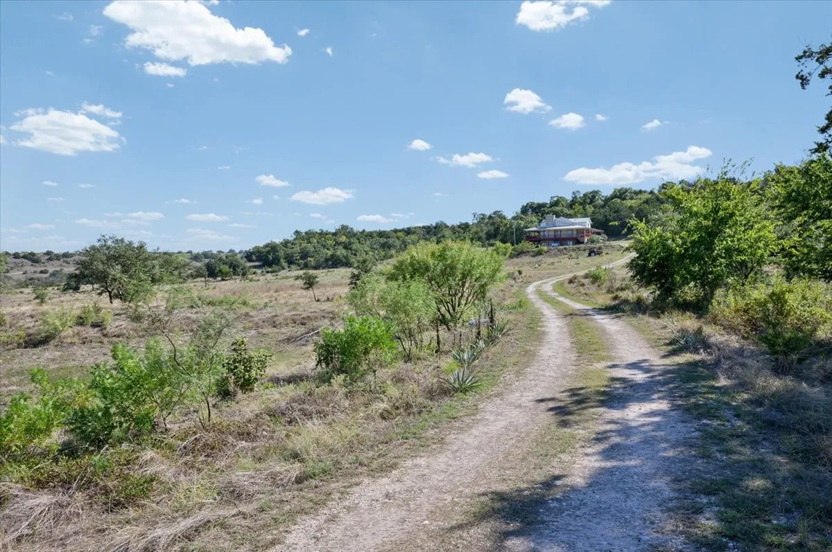Farm For Sale in Coryell County , 1500 County Road 161, Evant, Texas 76525, 4 Bedroom, 4 Bathroom, Garage spaces, 2,762 Sqft, built in 2011, mls#21409970, Real Estate Agent in Evant, Homes For Sale in Coryell county, Homes For Sale in Evant, Realtor in Evant Texas, Real Estate Brokerage Independent Realty Texas, Luminita Cordes Realtor