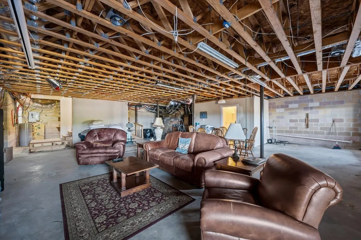 Farm For Sale in Coryell County , 1500 County Road 161, Evant, Texas 76525, 4 Bedroom, 4 Bathroom, Garage spaces, 2,762 Sqft, built in 2011, mls#21409970, Real Estate Agent in Evant, Homes For Sale in Coryell county, Homes For Sale in Evant, Realtor in Evant Texas, Real Estate Brokerage Independent Realty Texas, Luminita Cordes Realtor
